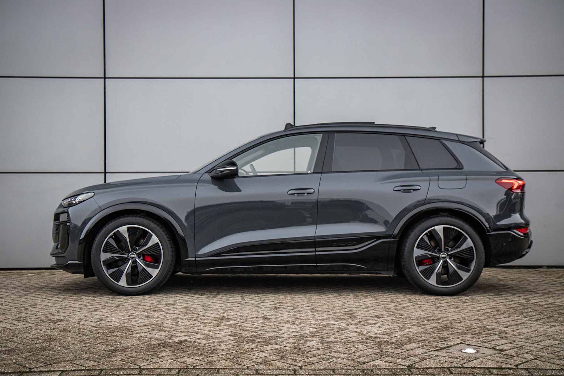 Audi Q6 e-tron 388pk S-edition 100 kWh | HUD | B&O | Sportstoelen | Tech Pro | Panoramadak - 12/45