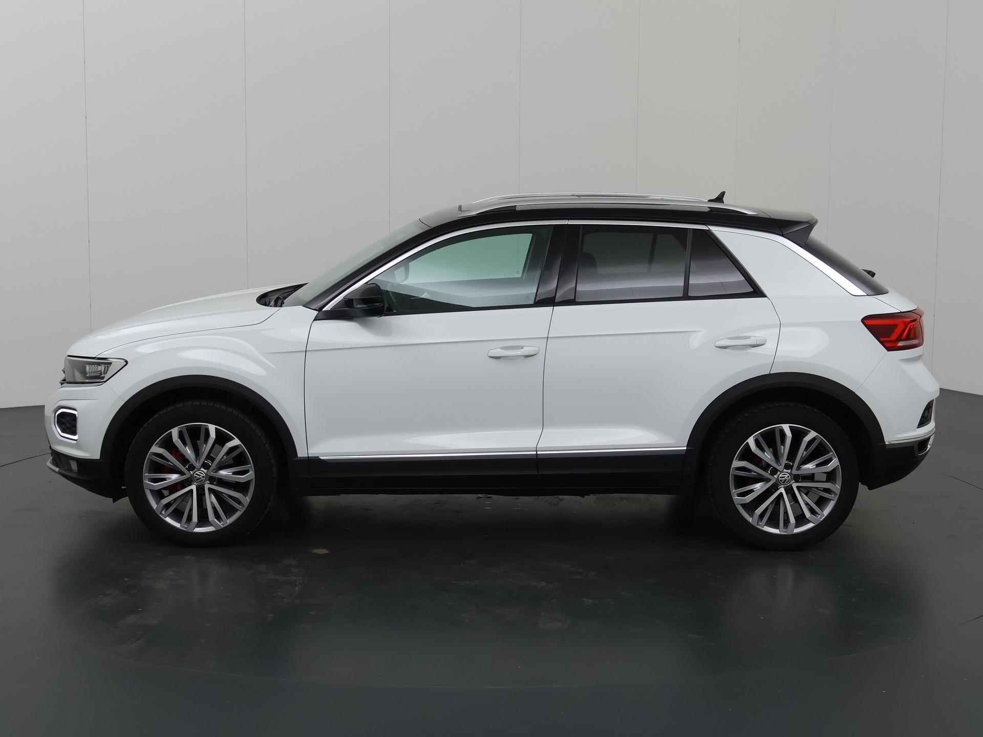 Volkswagen T-Roc 2.0 TSI 4Motion Sport | Trekhaak | Navigatie | Climate Control | Parkeercamera | Stoelverwarming | Parkeersensoren | Dodehoeketectie | - 6/44