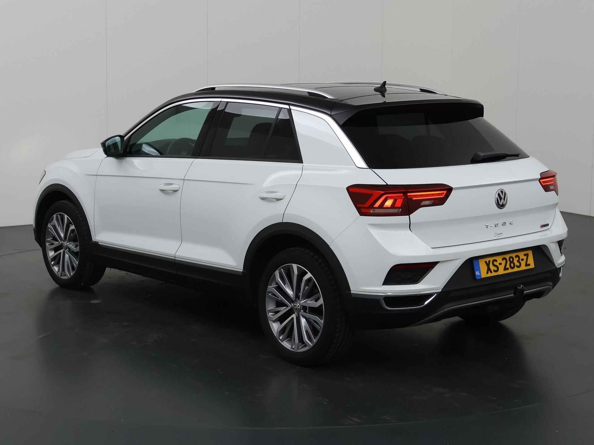 Volkswagen T-Roc 2.0 TSI 4Motion Sport | Trekhaak | Navigatie | Climate Control | Parkeercamera | Stoelverwarming | Parkeersensoren | Dodehoeketectie | - 23/44