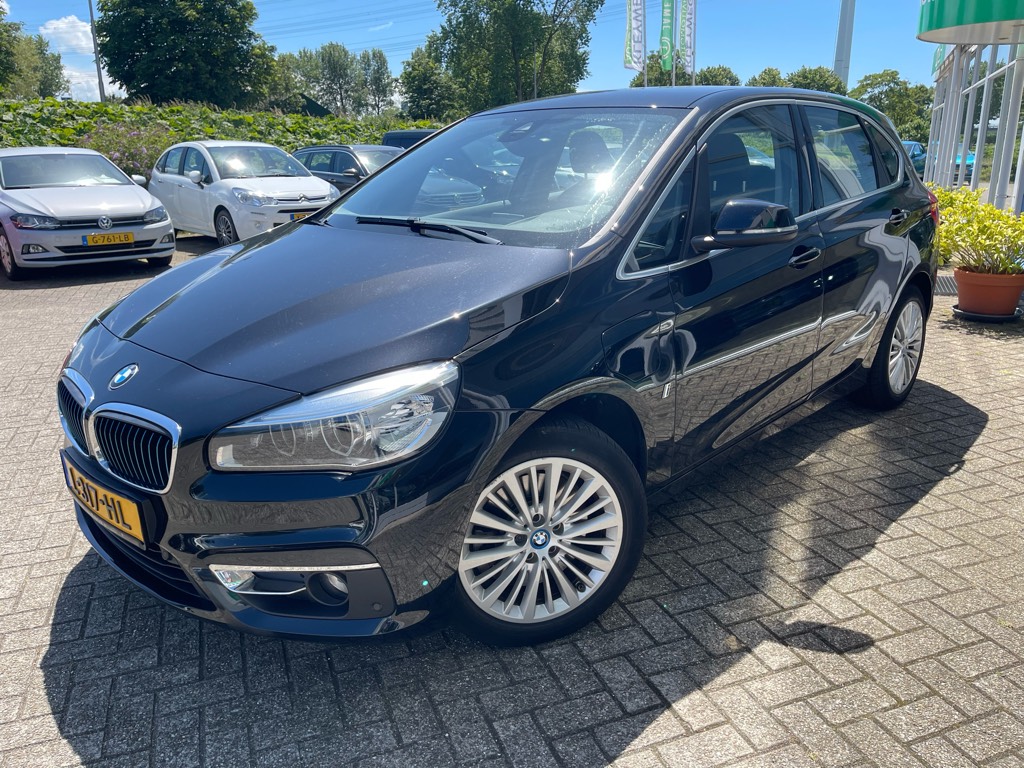 Bmw 2-serie Active Tourer 225xe iP Executive, Nav, Leder, Sportstoel, Stoelverw.