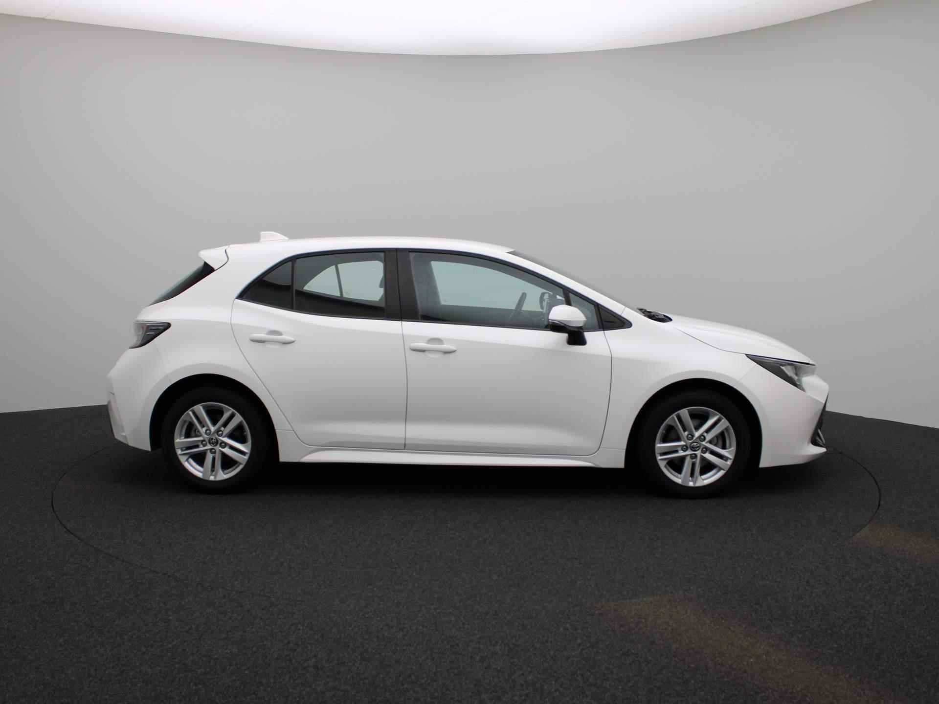 Toyota Corolla 1.2 Turbo Active | Navigatie | Camera | Climate-Control | Cruise-Control - 6/35