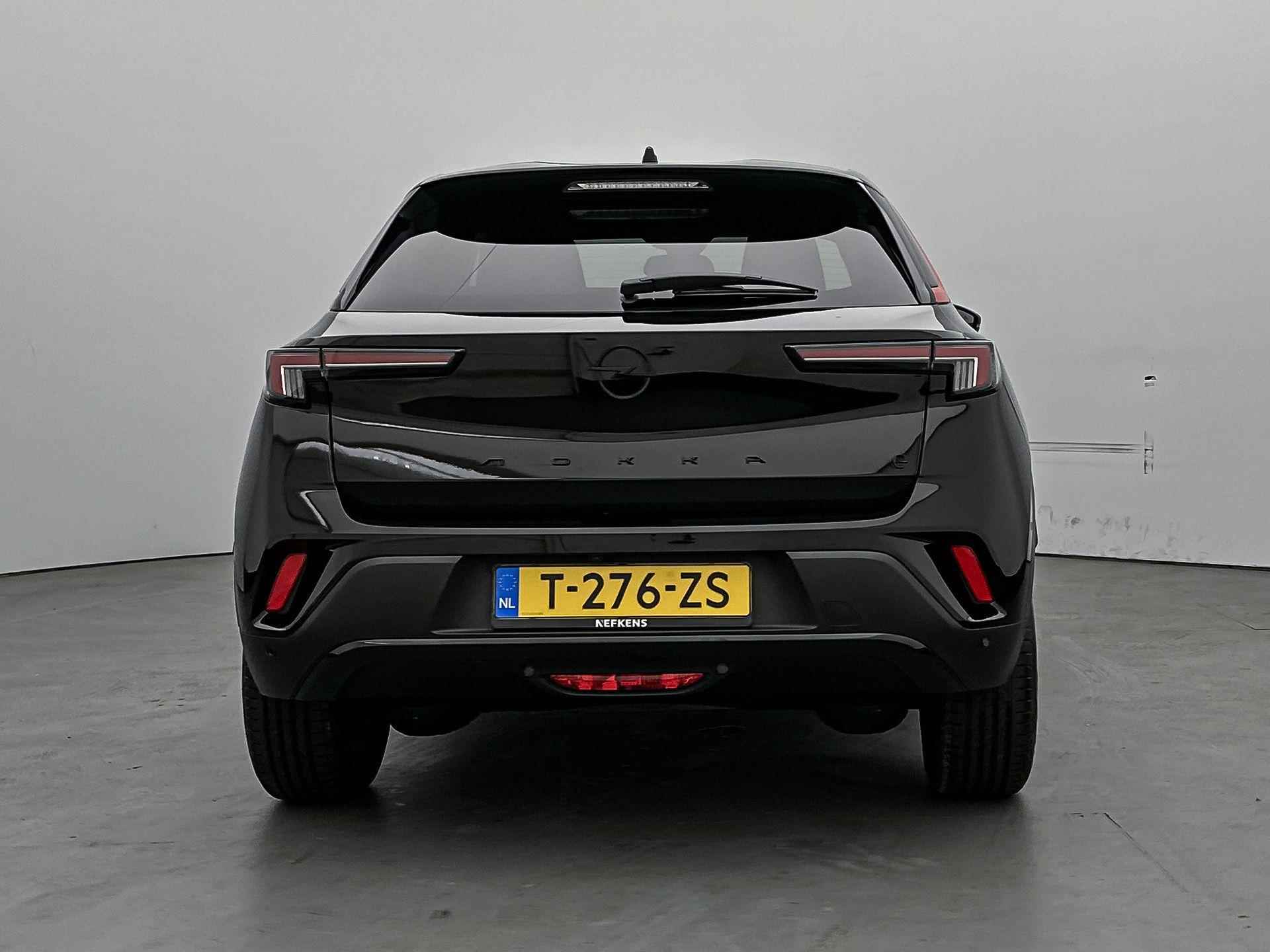 Opel Mokka Electric EV Level 4 50 kWh 136 pk | Navigatie | Achteruitrijcamera | Parkeersensoren Voor en Achter | Voorstoelen Verwarmd | LED Koplampen | Keyless Start | Dodehoek Detectie | Verwarmd Lederen Stuurwiel | 17" Lichtmetalen Velgen | Apple Carplay/Android Auto | - 7/34