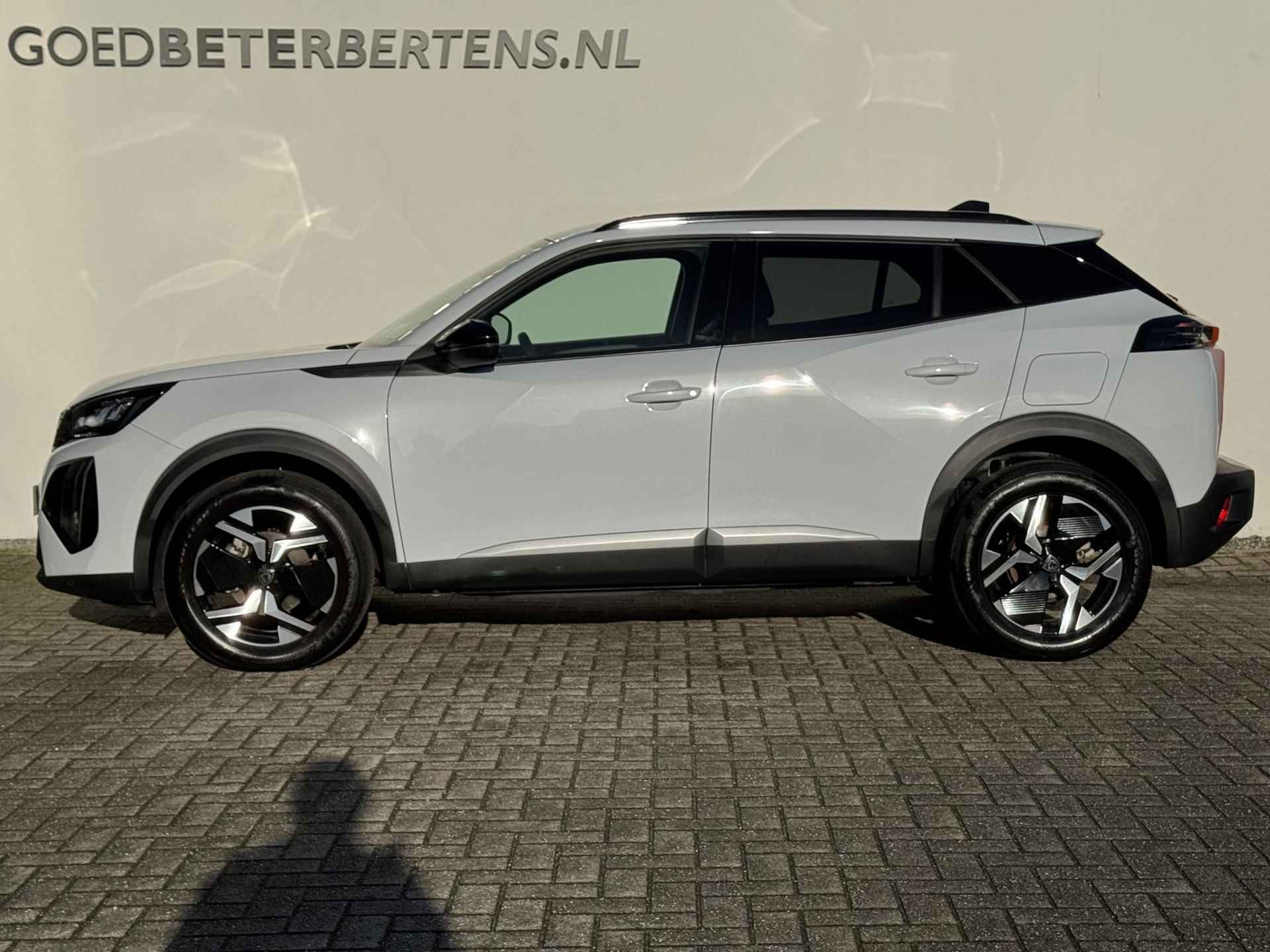 Peugeot 2008 1.2 PT 100 Allure | Parkeercamera | Google Maps | PDC v+a | Prijs is rijklaar - 3/26