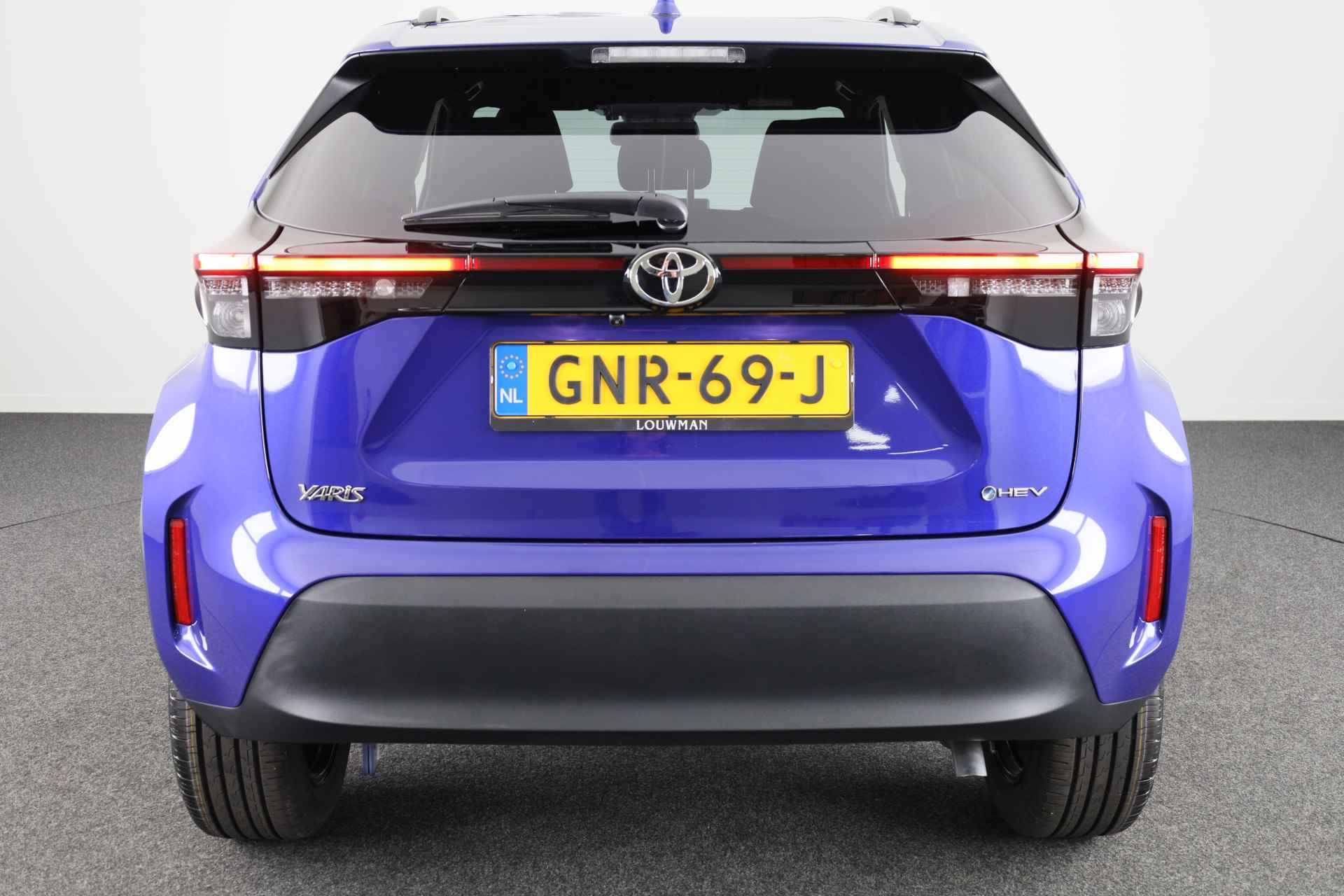 Toyota Yaris Cross 1.5 Hybrid 115 First Edition *Demo* | Navigatie | LED Verlichting | - 38/40