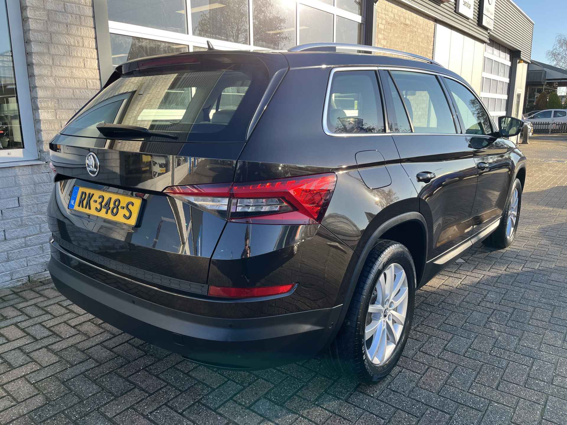 Škoda Kodiaq 2.0 TSI 4x4 Style / AUTOMAAT/ PANO/ TREKHAAK/ 180 PK/ PARK. SENSOREN/ LEDEREN MEMORY SEATS/ STOELVERWARM./ KEYLESS/ CRUISE/ APP-CONNECT/ NAVI/ CLIMA/ DAB/ 18" LMV - 43/48