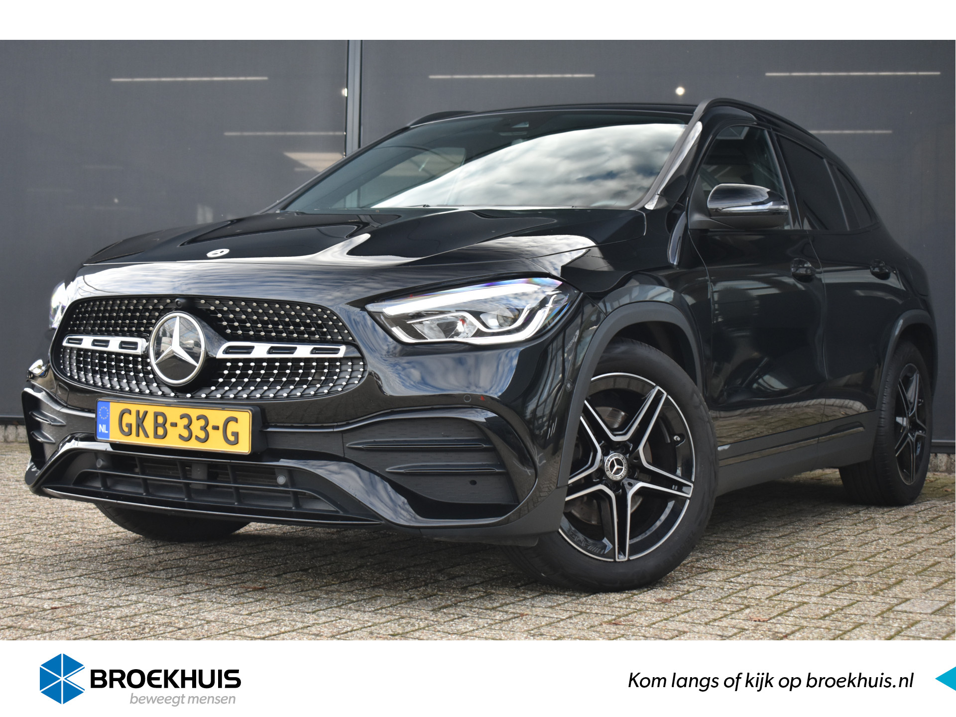 Mercedes-Benz GLA 180 AMG Line | Navigatie | Stoelverwarming | Achteruitrijcamera | Comfortstoelen | Elektr. Achterklep | Climate Control | Keyles