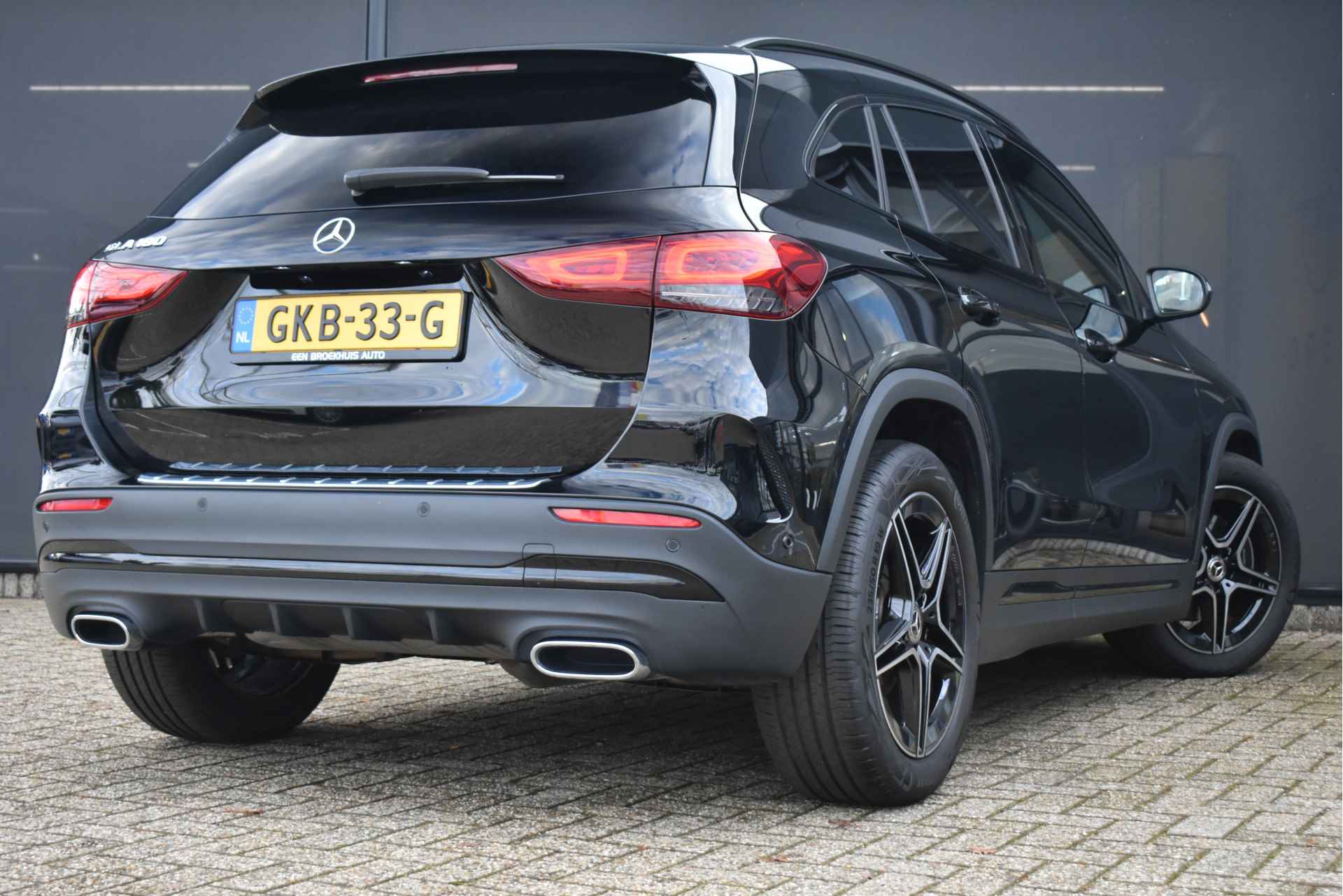 Mercedes-Benz GLA 180 AMG Line | Navigatie | Stoelverwarming | Achteruitrijcamera | Comfortstoelen | Elektr. Achterklep | Climate Control | Keyles - 3/56