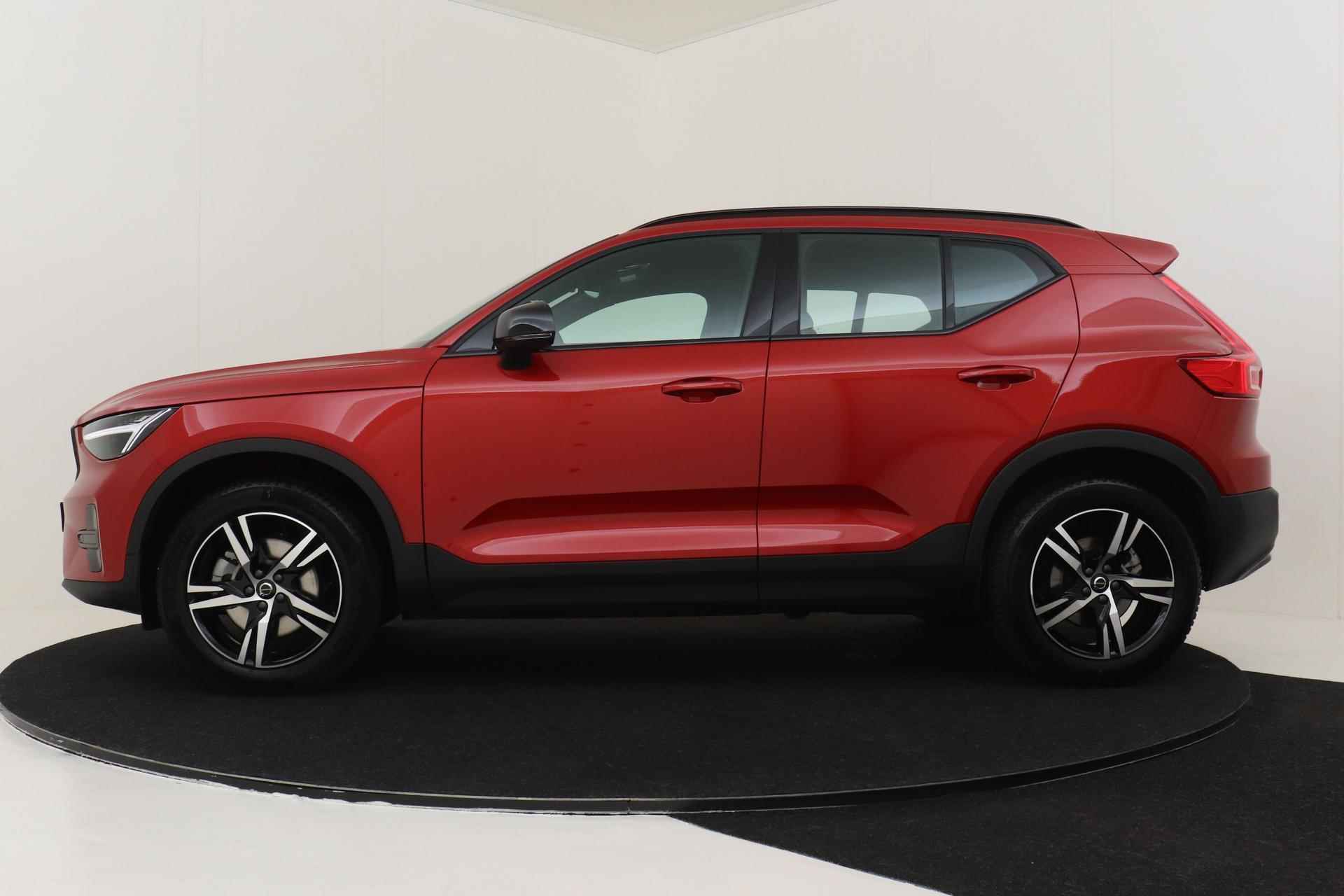 Volvo XC40 B4 (M-HYBRID) PLUS DARK -CAMERA|ADAP.CRUISE|VERW.VOORRUIT|TREKHAAK - 5/37