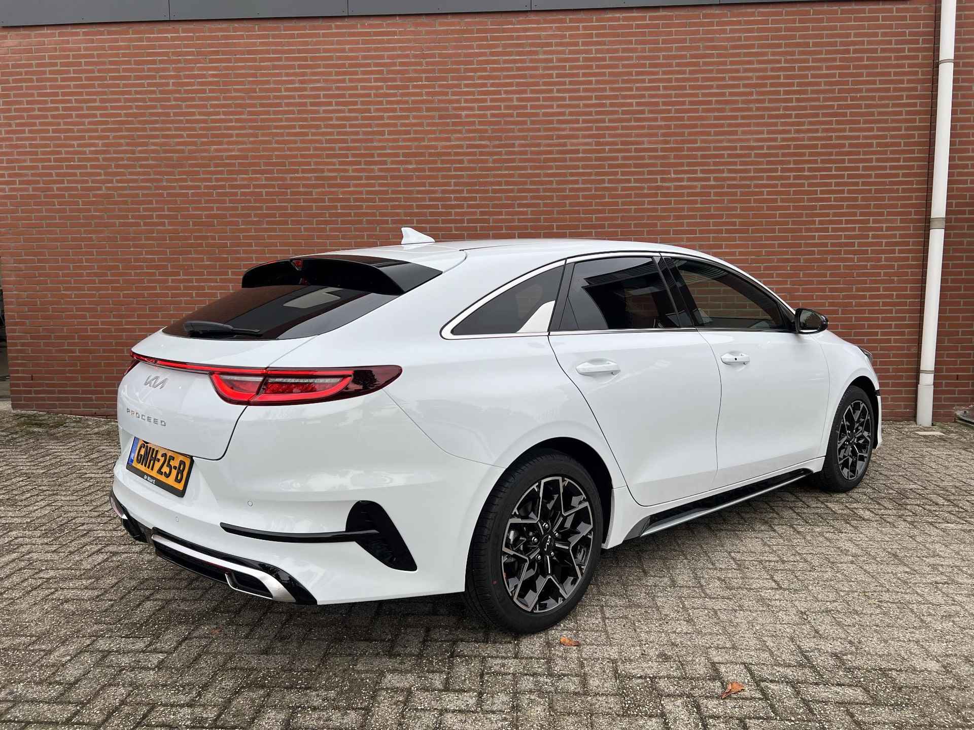 Kia ProCeed 1.5 T-GDi GT-Line | €2.000,- korting | Stoel- en stuurverwarming | Achteruitrijcamera | Navigatie - 6/32