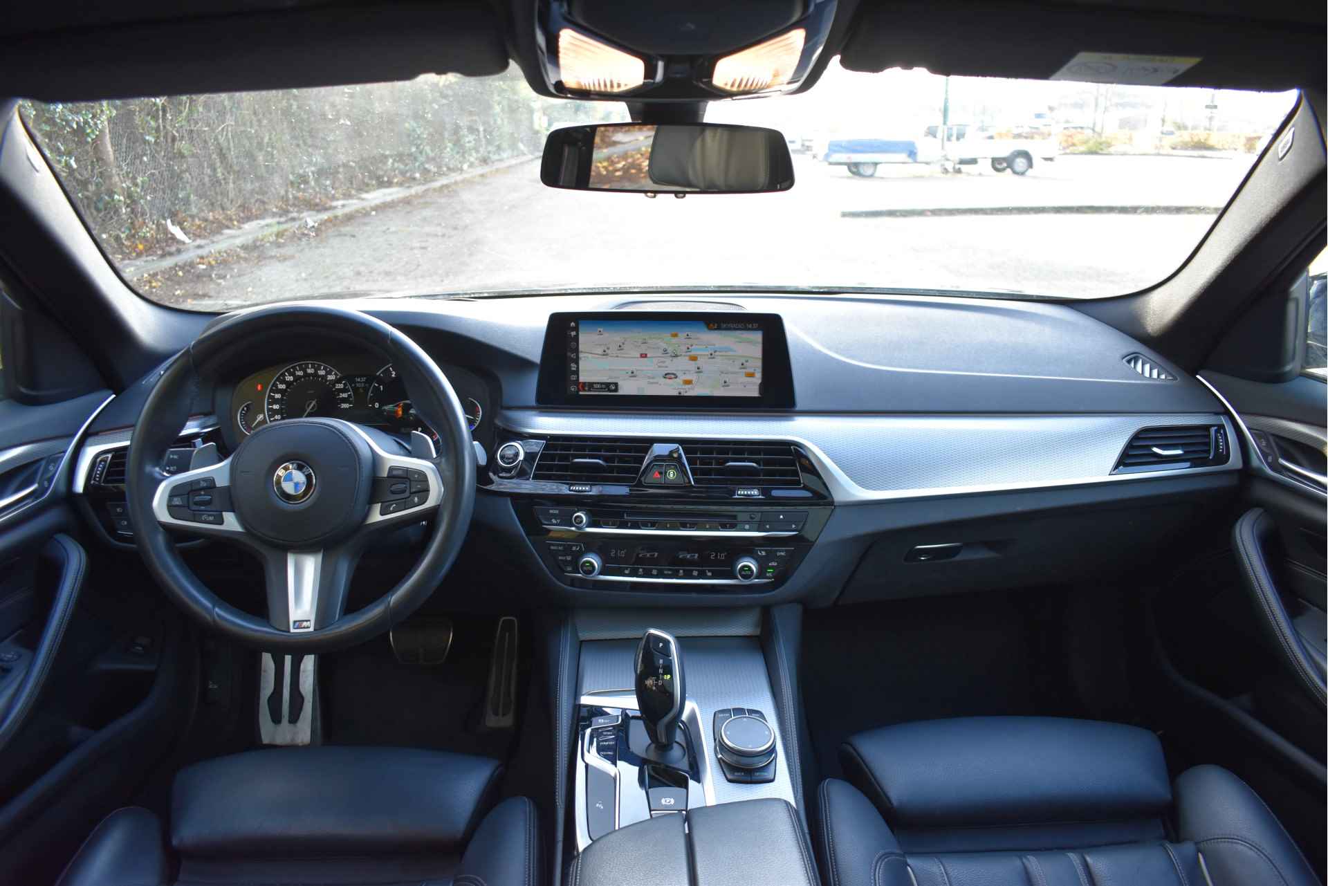 BMW 5 Serie Touring 520i High Executive M-Sport | NL-auto | Elekt.haak | Pano.dak | Headup | Leder dakota | Sfeerverl. | Full LED - 14/75