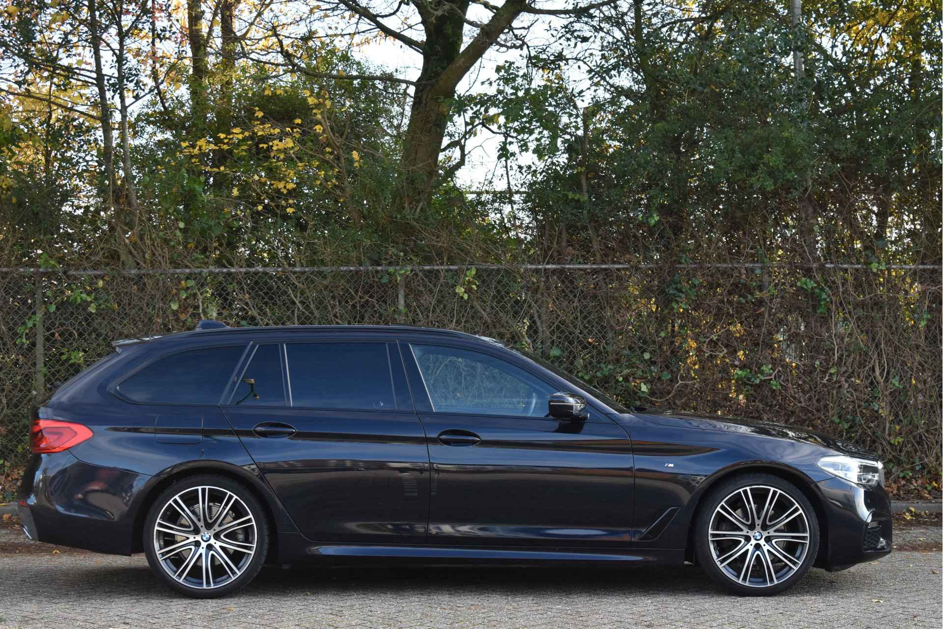 BMW 5 Serie Touring 520i High Executive M-Sport | NL-auto | Elekt.haak | Pano.dak | Headup | Leder dakota | Sfeerverl. | Full LED - 27/75