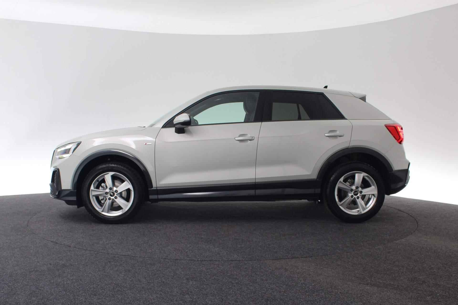 Audi Q2 35 TFSI 150PK S-tronic S edition | Camera | ACC | Stoelverwarming | 17 inch - 21/43