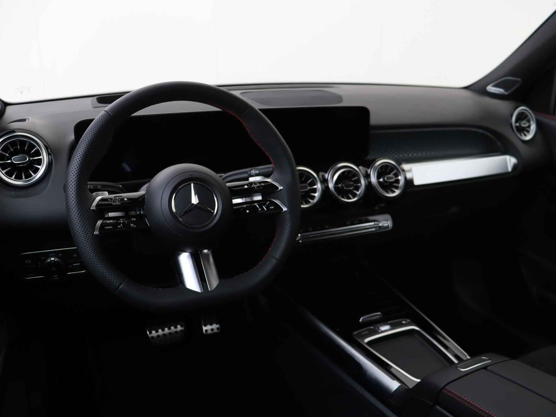 Mercedes-Benz GLB 200 AMG-Line | Stoelverwarming | 360Graden-Camera | Night-Pakket | Panaroma-schuifdak | Memory-Stoelen | - 6/37