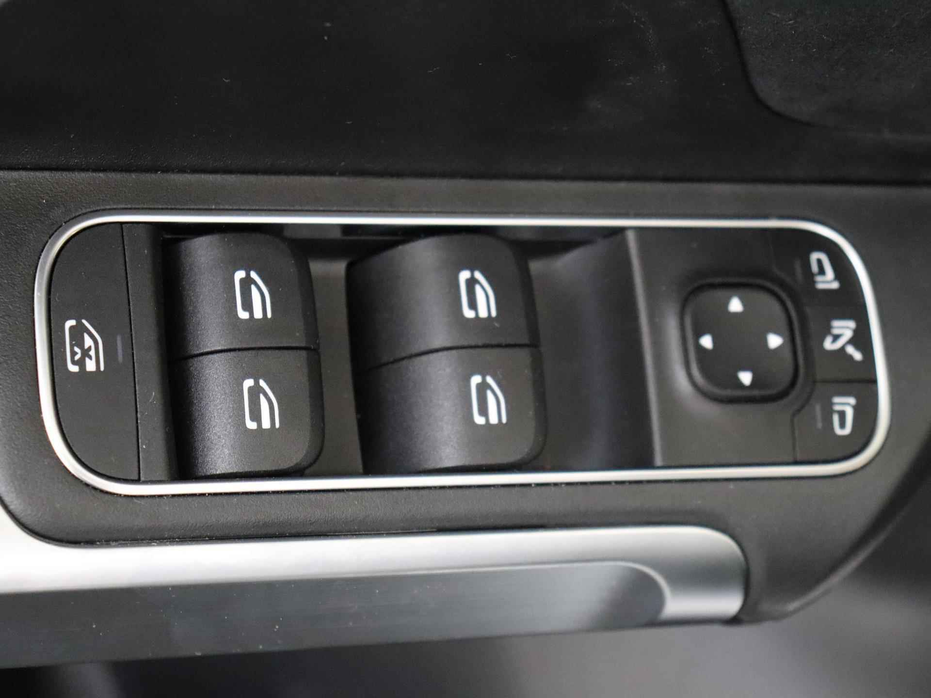 Mercedes-Benz GLB 200 AMG-Line | Stoelverwarming | 360Graden-Camera | Night-Pakket | Panaroma-schuifdak | Memory-Stoelen | - 28/37