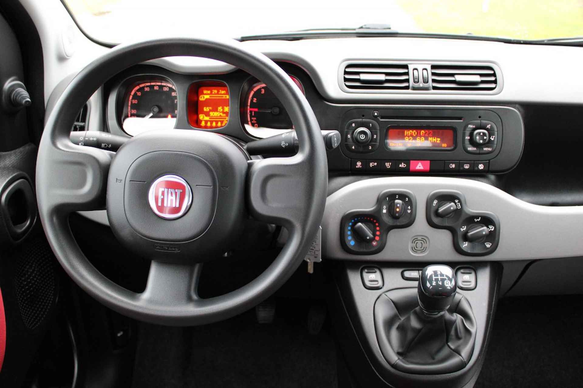 FIAT Panda 0.9 TwinAir 80pk Edizione Cool 5-drs airco/lm velgen/sportstoele - 6/26