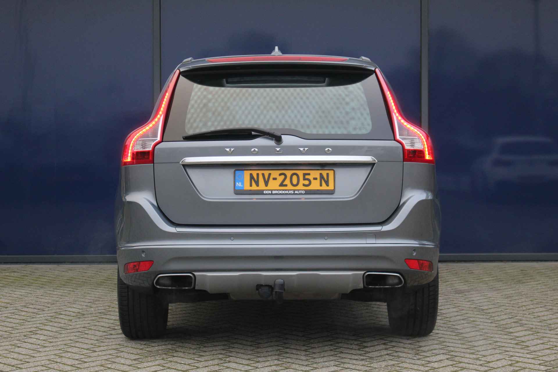 Volvo XC60 2.0 T5 FWD Polar+ | Pano | Trekh. | Camera | Memory St. | Leder | Standkachel | Elec. Achterklep | Navi | Stoelverw. | Climate & Cruise C. | High Perf. audio | - 15/35