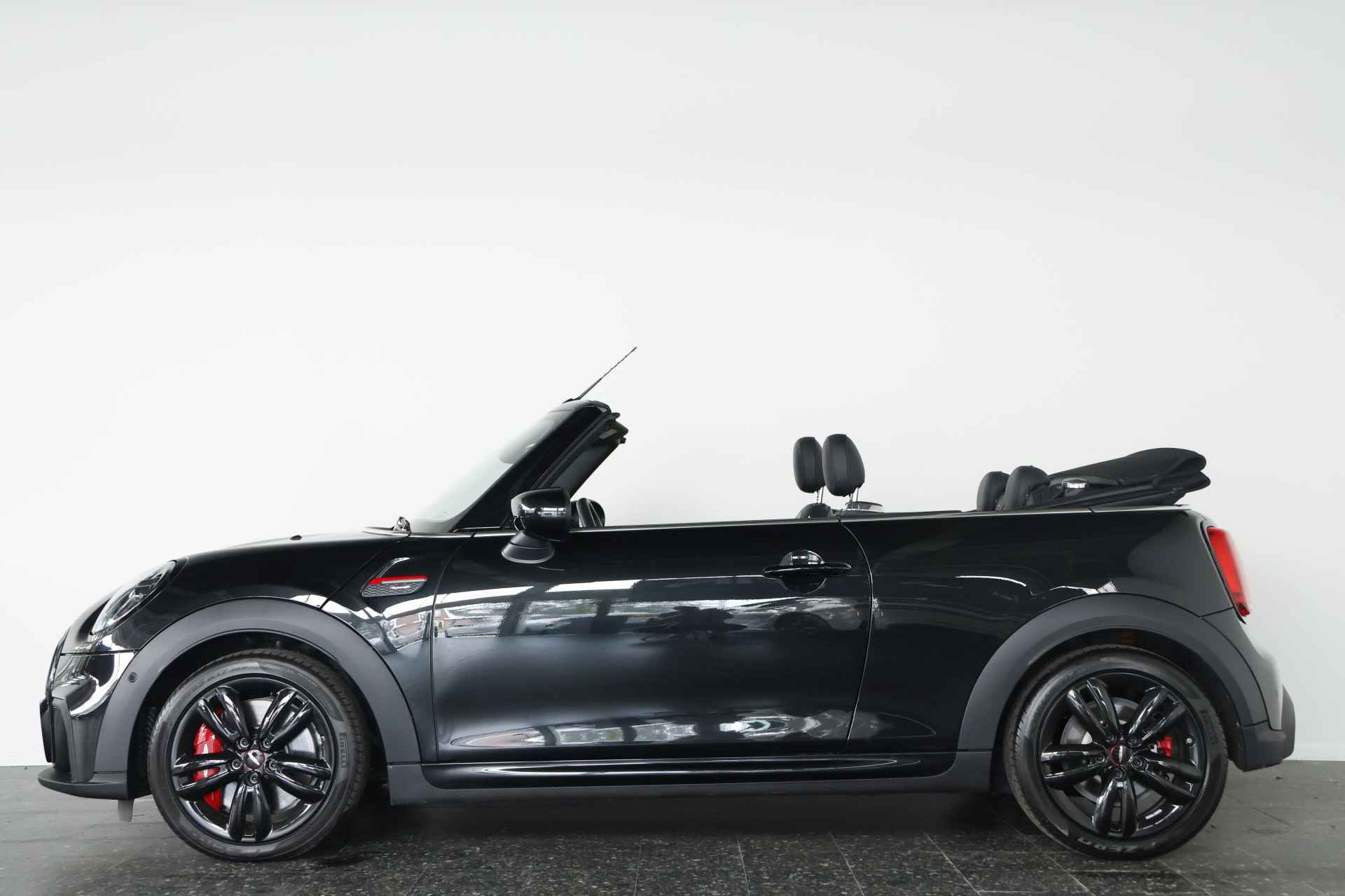 MINI Cabrio 2.0 John Cooper Works JCW Pack 232 pK  Navi / Carplay / Leder / Automaat / ACC / LED - 39/39