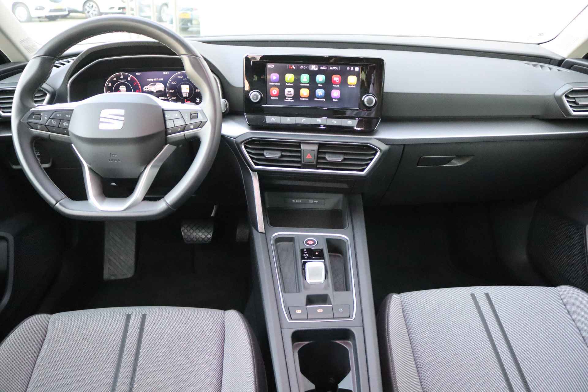 SEAT Leon Sportstourer 110PK eTSI Automaat Style Carplay-Android/Adaptive-cruise/Camera/Winter-Pack - 6/31