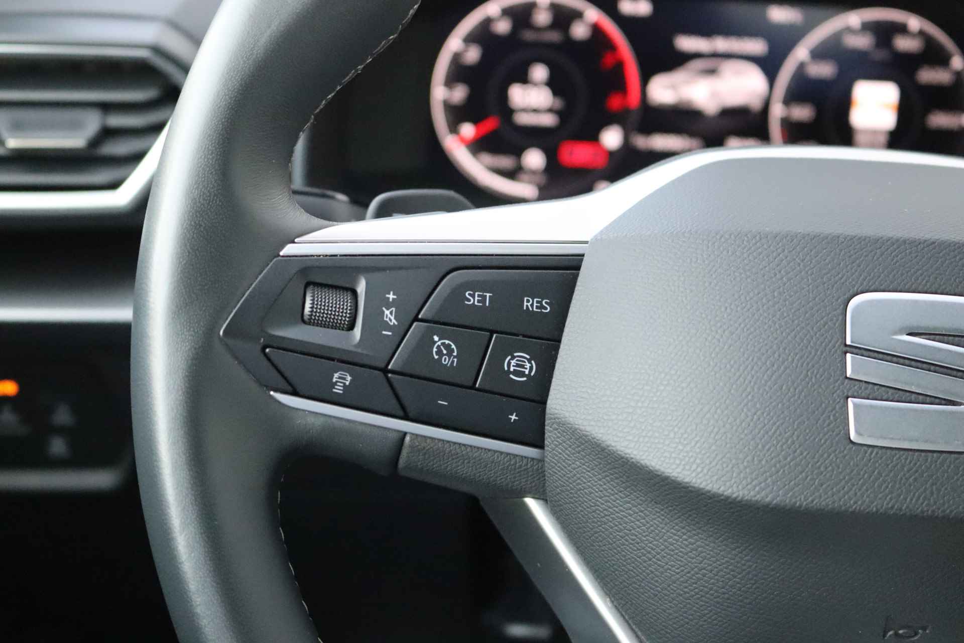 SEAT Leon Sportstourer 110PK eTSI Automaat Style Carplay-Android/Adaptive-cruise/Camera/Winter-Pack - 16/31