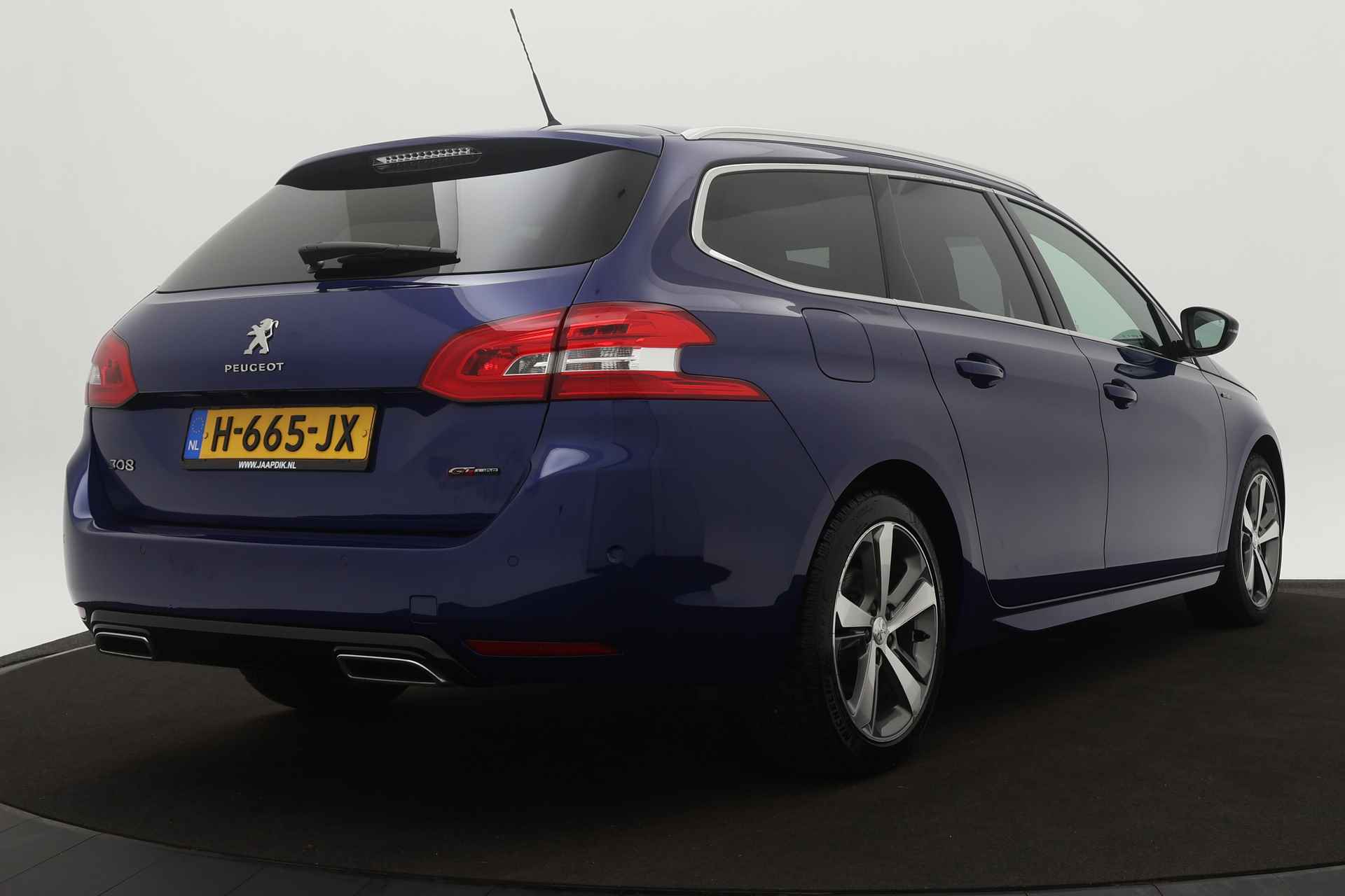 Peugeot 308 SW BWJ 2020 / 1.2 PT 131PK GT-line | / Pano Dak / Clima / Camera a. / Navi / Privacy glass / Carplay / PDC v+a / Leder/Stof / - 3/34