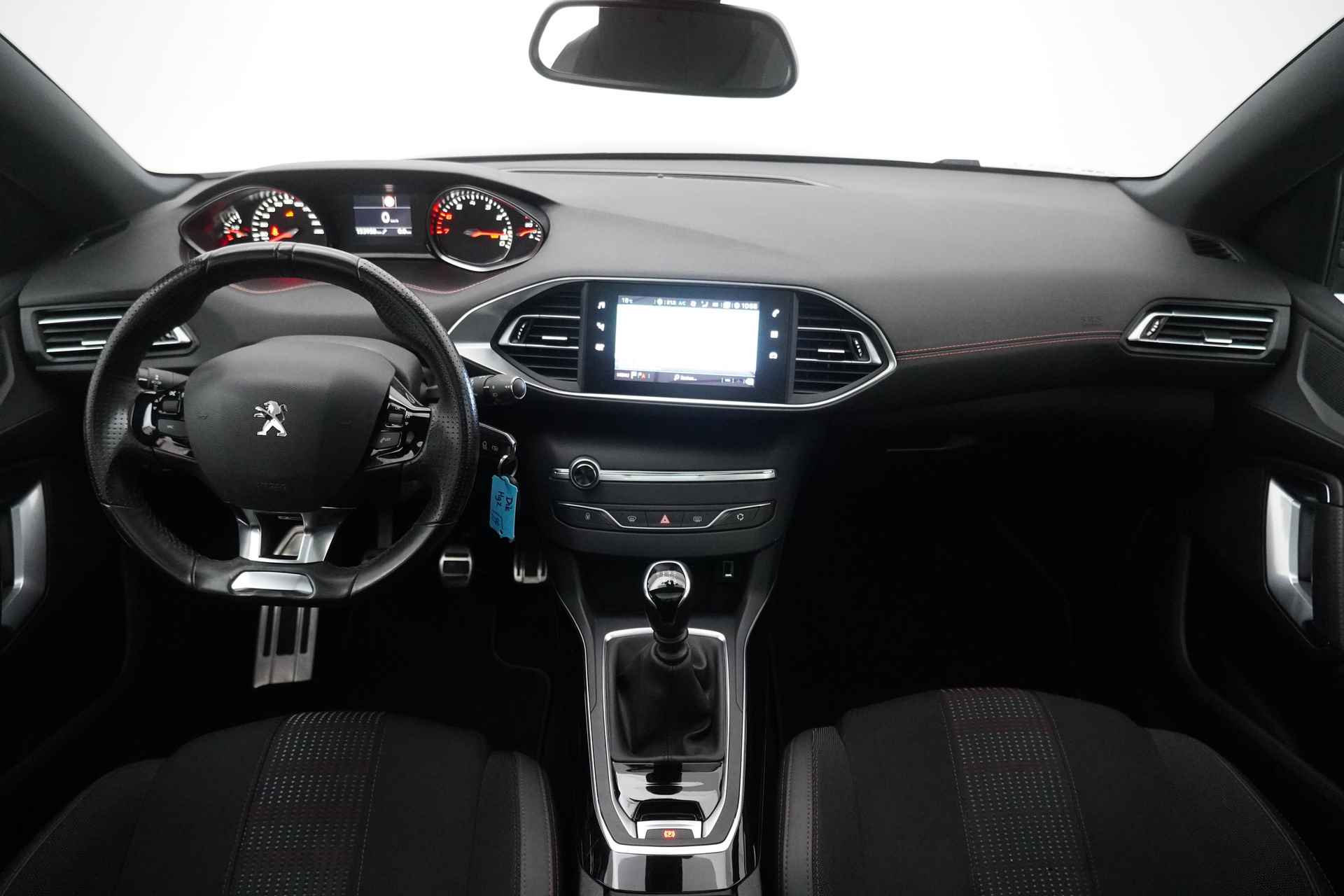 Peugeot 308 SW BWJ 2020 / 1.2 PT 131PK GT-line | / Pano Dak / Clima / Camera a. / Navi / Privacy glass / Carplay / PDC v+a / Leder/Stof / - 13/34