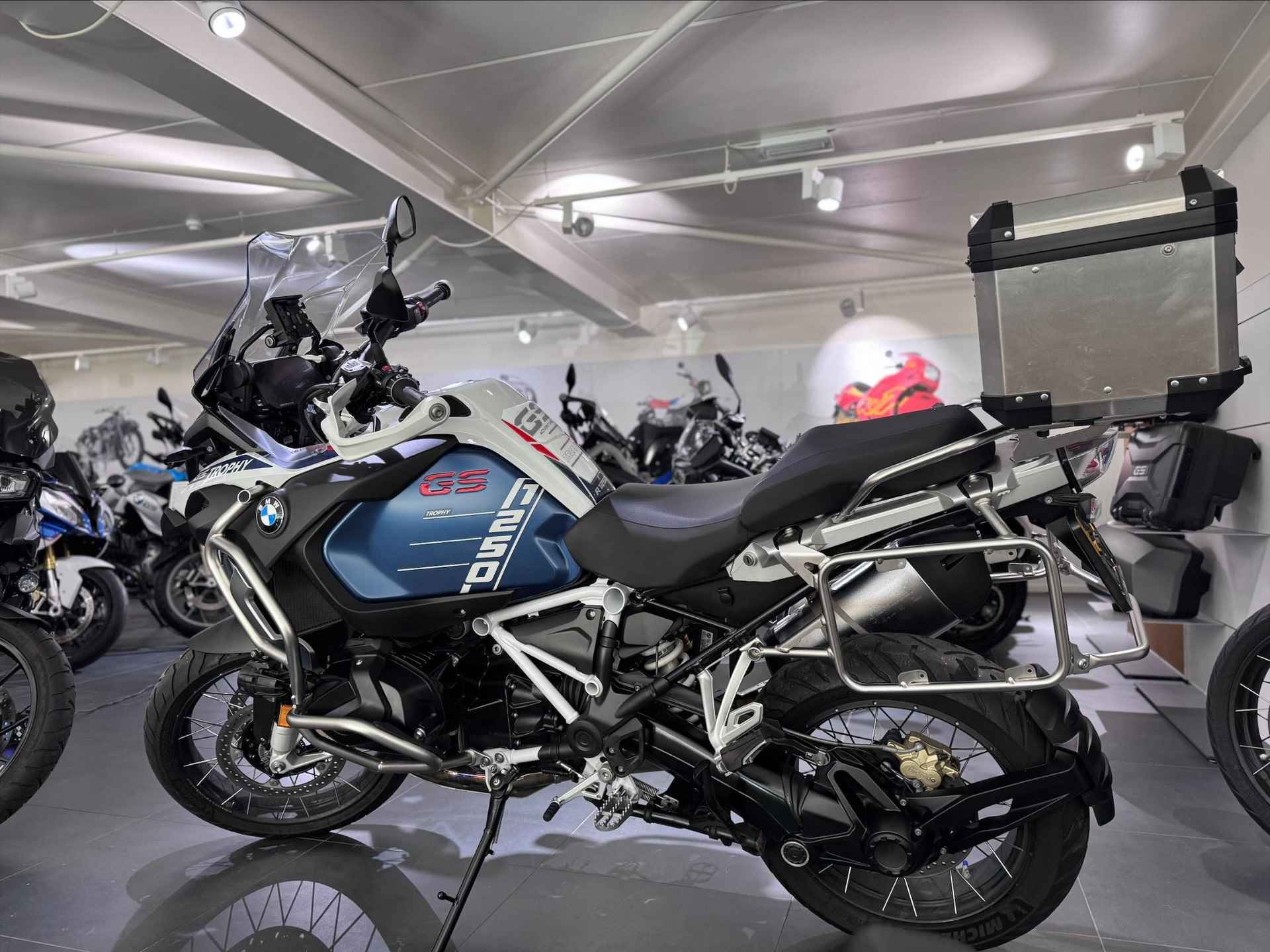 BMW R 1250 GS Adventure Trophy - 2/9