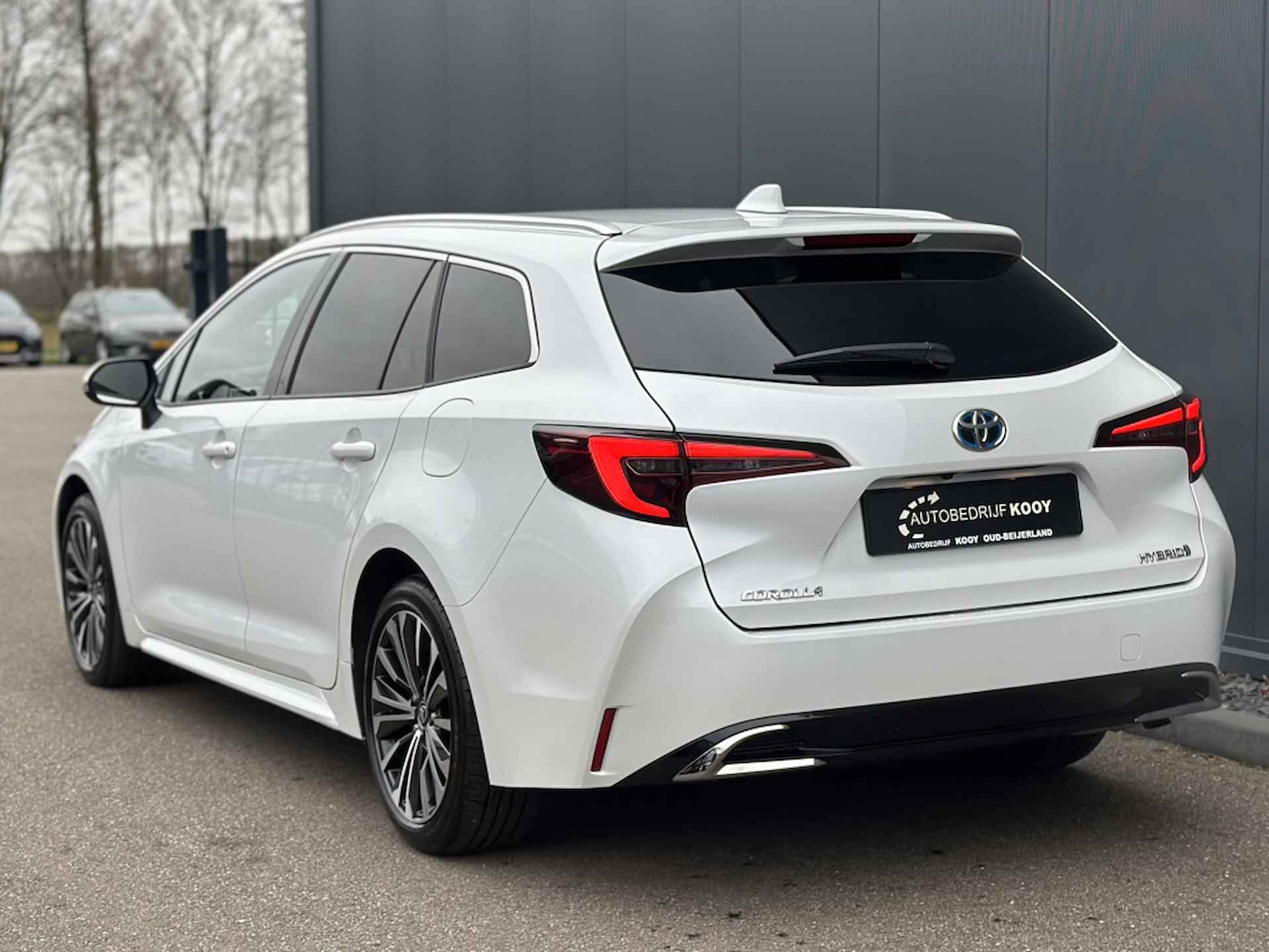 Toyota Corolla Touring Sports Hybrid 140 Dynamic - 3/35