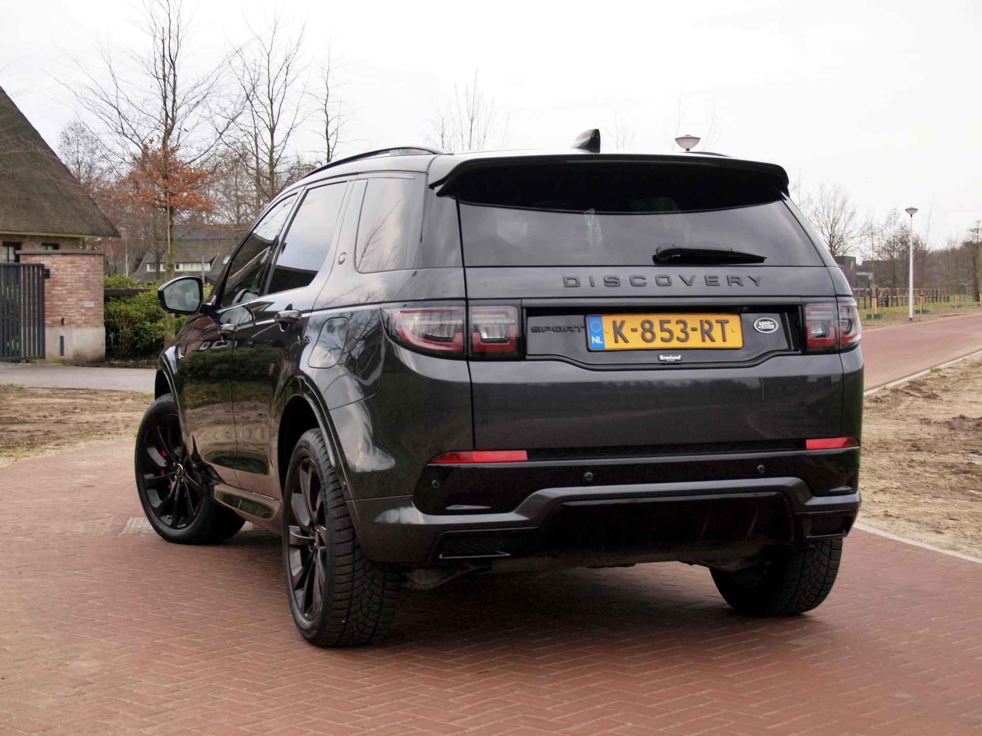 Land Rover Discovery Sport P300e 1.5 R-Dynamic HSE | Panoramadak | Lederen Bekleding | Led koplampen | NL-Auto | - 2/41