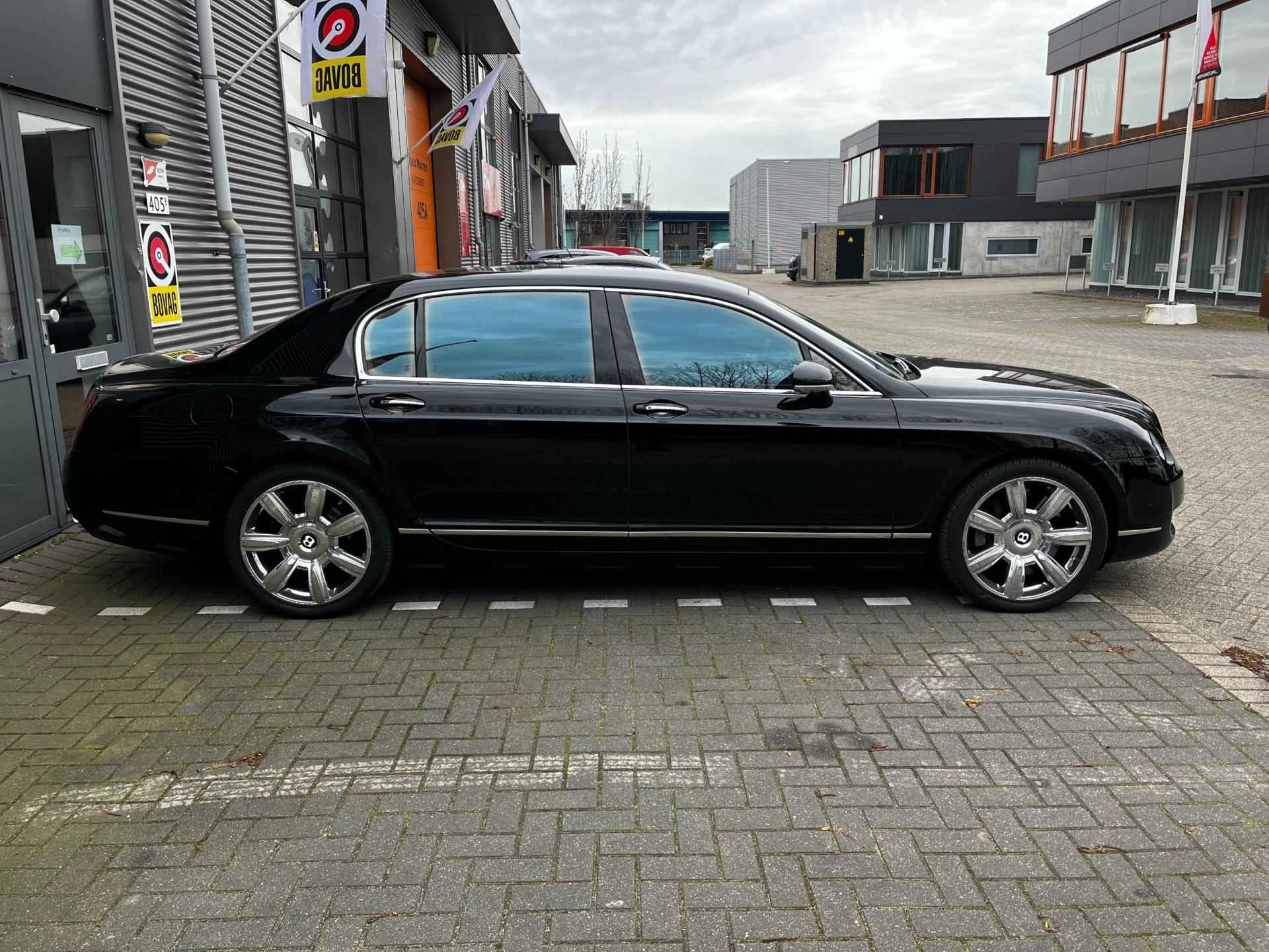 Bentley Continental Flying Spur 6.0 W12 - 5/25