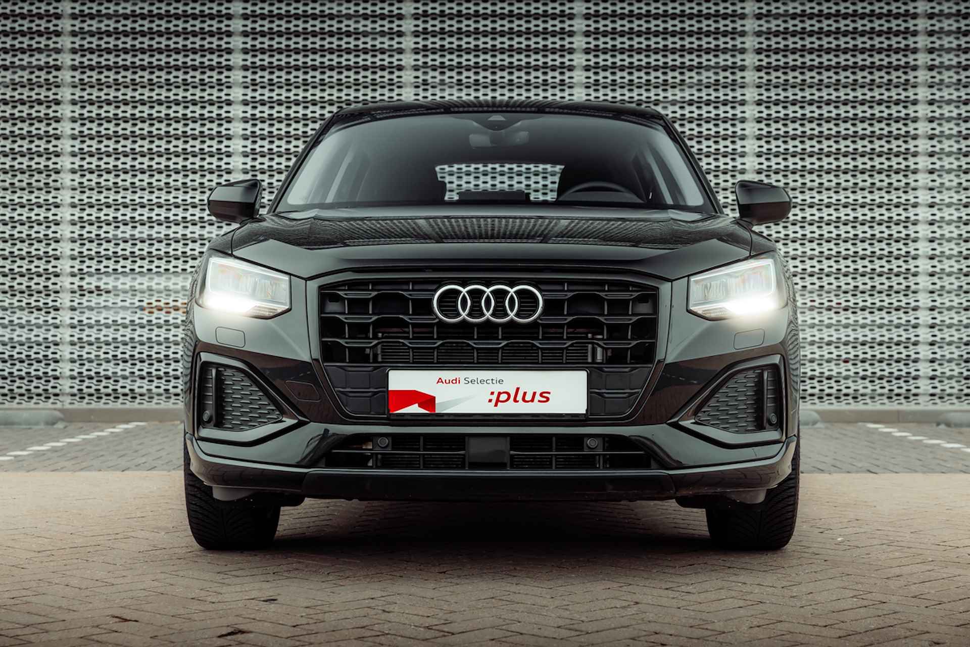 Audi Q2 35 TFSI 150pk s-tronic Advanced | Leder | Camera | Navigatie | Stoelverwarming | Optiek zwart | Sportstoelen | Elektr kofferbak | Comfortsleutel | Adaptive cruise control - 6/33