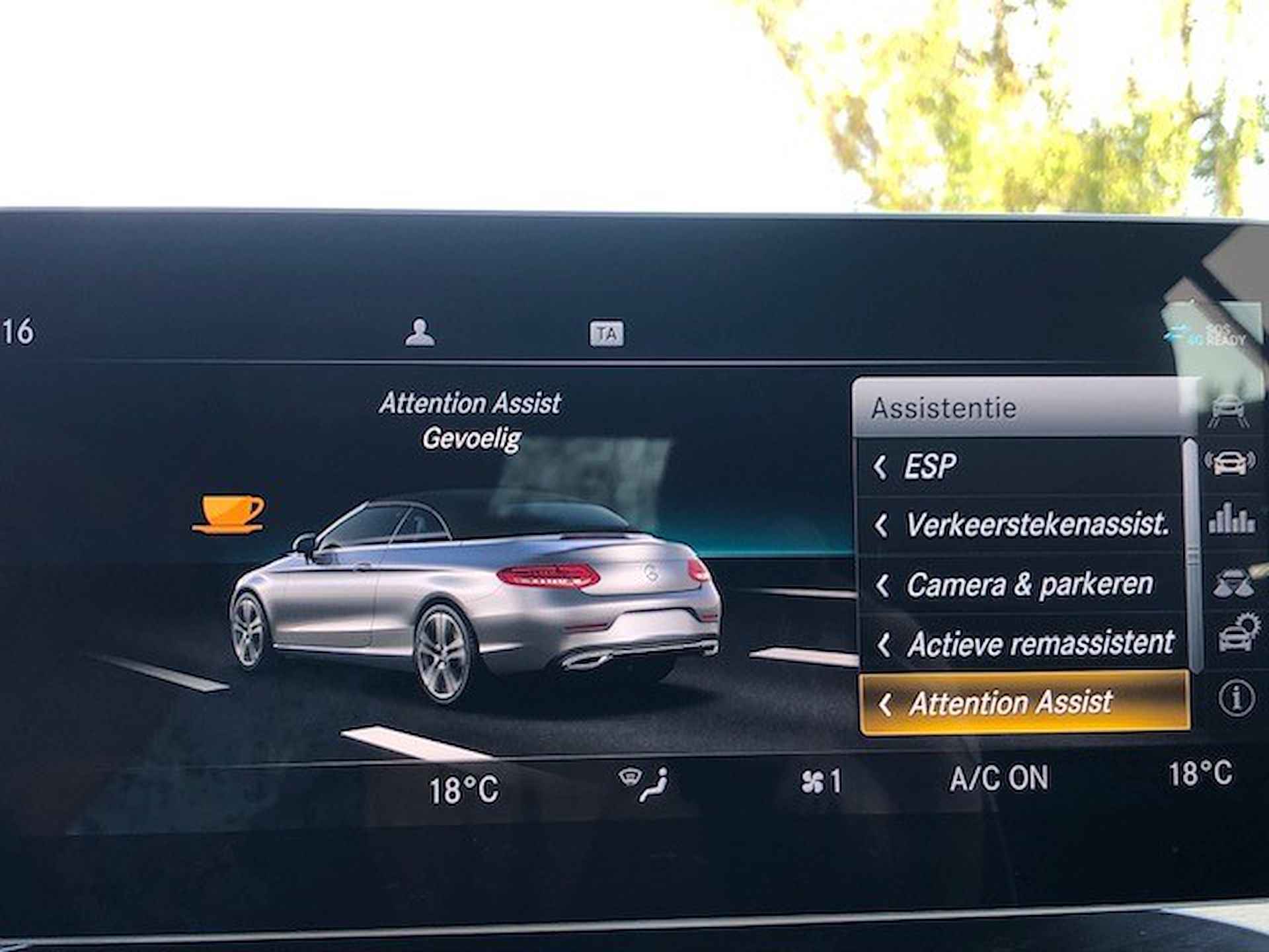 Mercedes-Benz C-Klasse Cabrio 200 4MATIC AMG-LINE AUTOMAAT 1E EIGENAAR!! UNIEK!!! NAVIGATIE, APPLE CARPLAY, NEKVERWARMING, LEER, STOELVERWARMING, GEVENTILEERDE STOELEN, MEMORY STOELEN, 360 GRADEN CAMERA, PARKEERHULP VOOR/ACHTER, WINDSCHERM, MULTIBEAM LED, 18"AMG-VELGEN, ENZ. ENZ. NIEUWPRIJS 77.500,-!! - 117/261