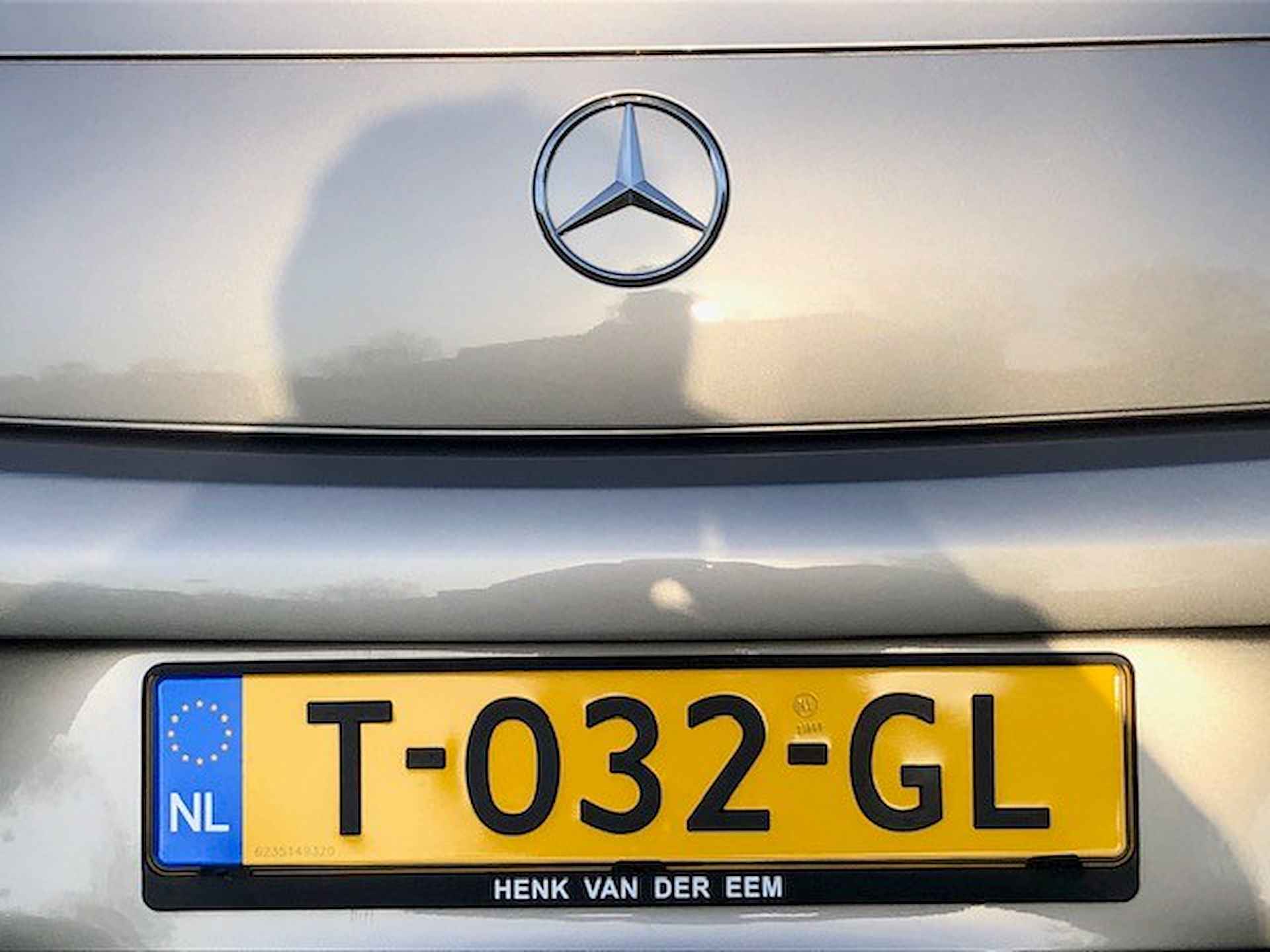 Mercedes-Benz C-Klasse Cabrio 200 4MATIC AMG-LINE AUTOMAAT 1E EIGENAAR!! UNIEK!!! NAVIGATIE, APPLE CARPLAY, NEKVERWARMING, LEER, STOELVERWARMING, GEVENTILEERDE STOELEN, MEMORY STOELEN, 360 GRADEN CAMERA, PARKEERHULP VOOR/ACHTER, WINDSCHERM, MULTIBEAM LED, 18"AMG-VELGEN, ENZ. ENZ. NIEUWPRIJS 77.500,-!! - 245/261