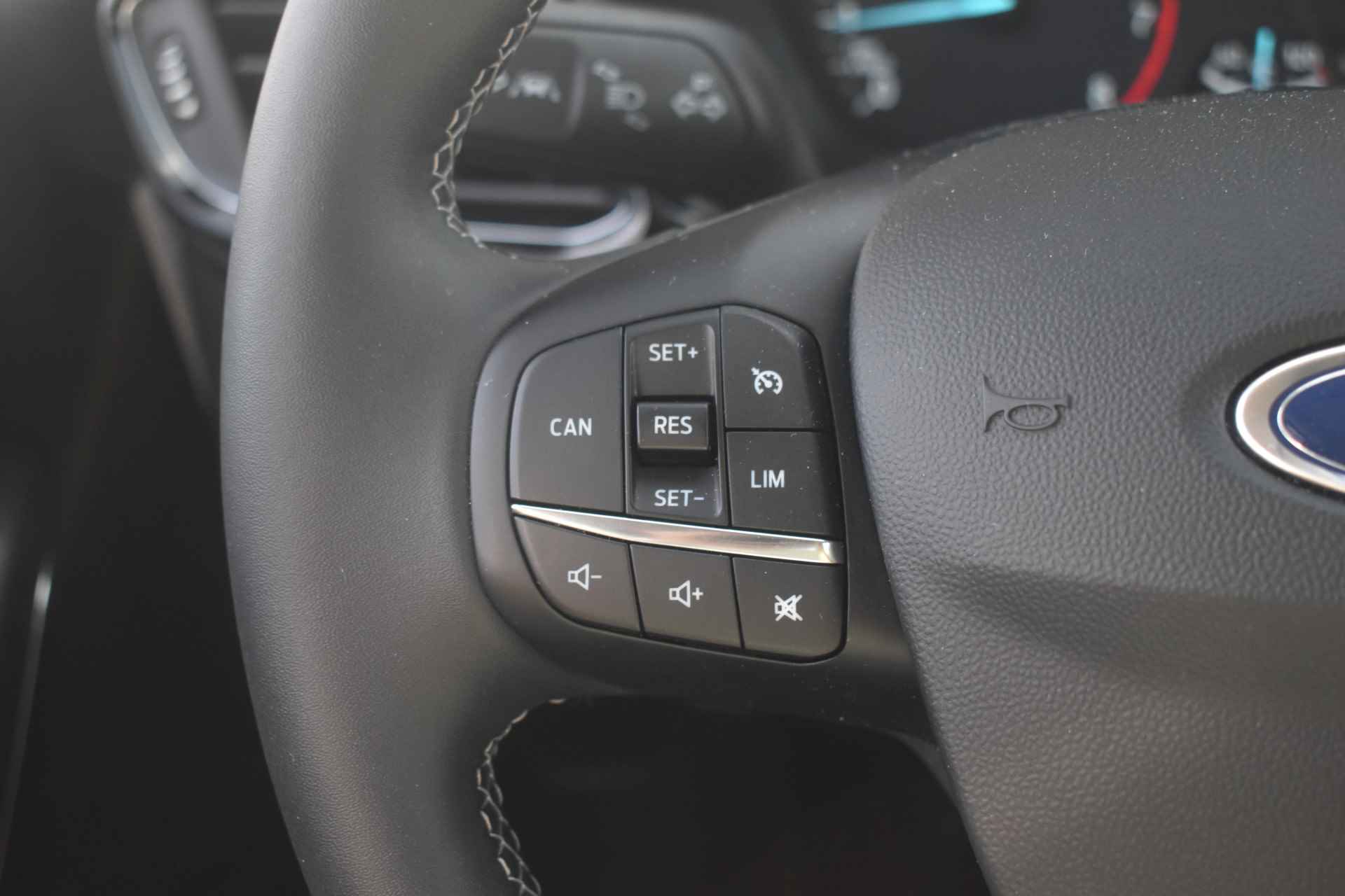Ford Fiesta 1.0 EcoBoost Titanium | Stoel/stuurwielverwarming | Voorruitverwarming | Dealer auto | - 12/22