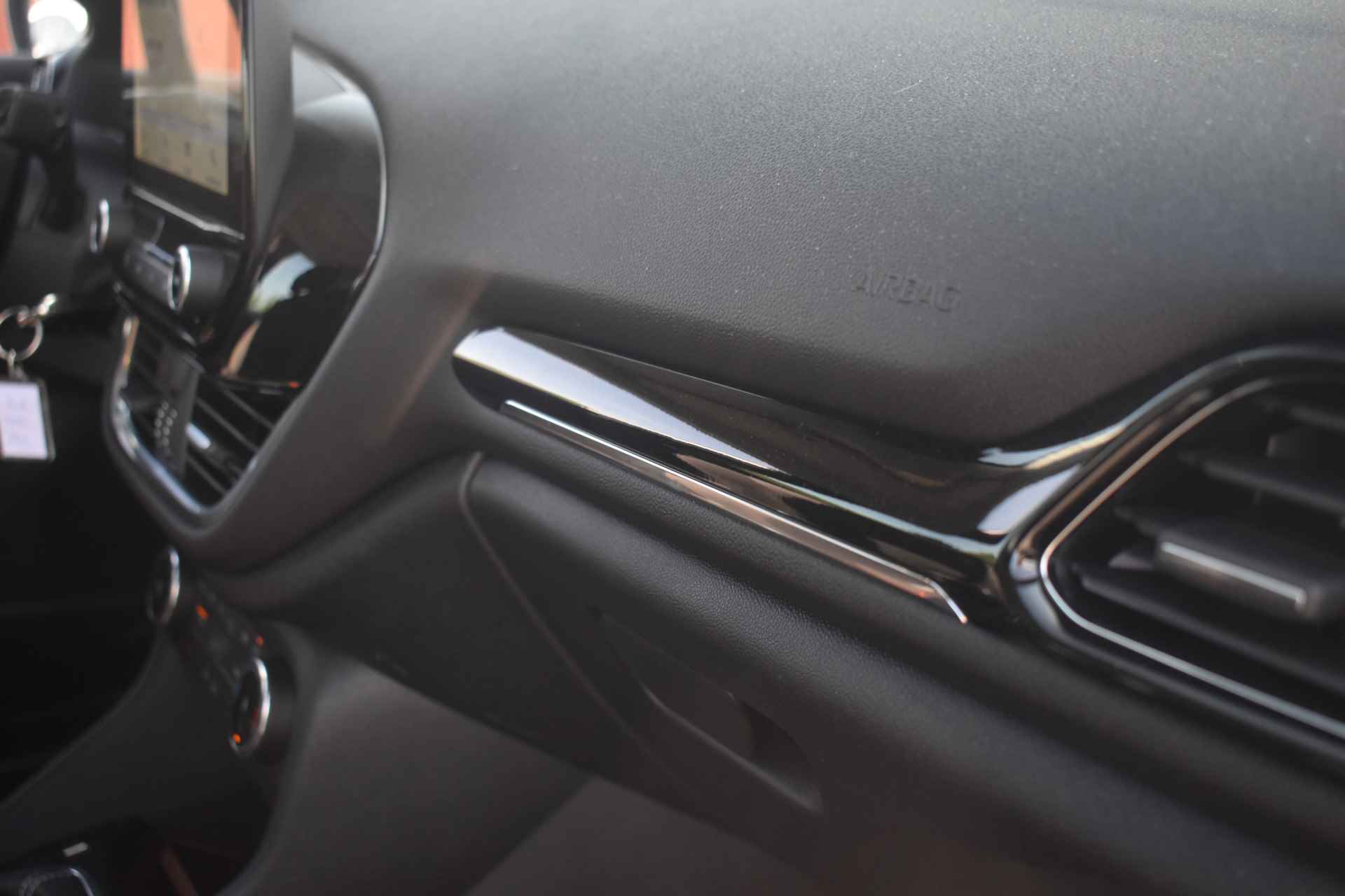 Ford Fiesta 1.0 EcoBoost Titanium | Stoel/stuurwielverwarming | Voorruitverwarming | Dealer auto | - 15/22