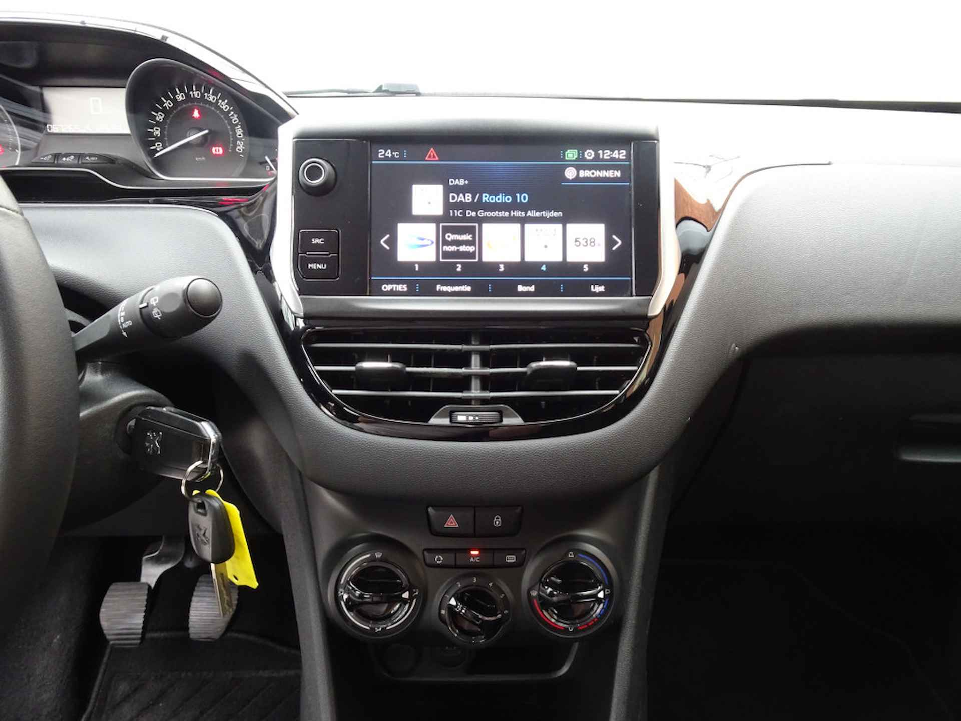 Peugeot 208 PureTech 82 Signature | Apple Carplay / Android Auto | NAP! | Navigatie | - 6/35