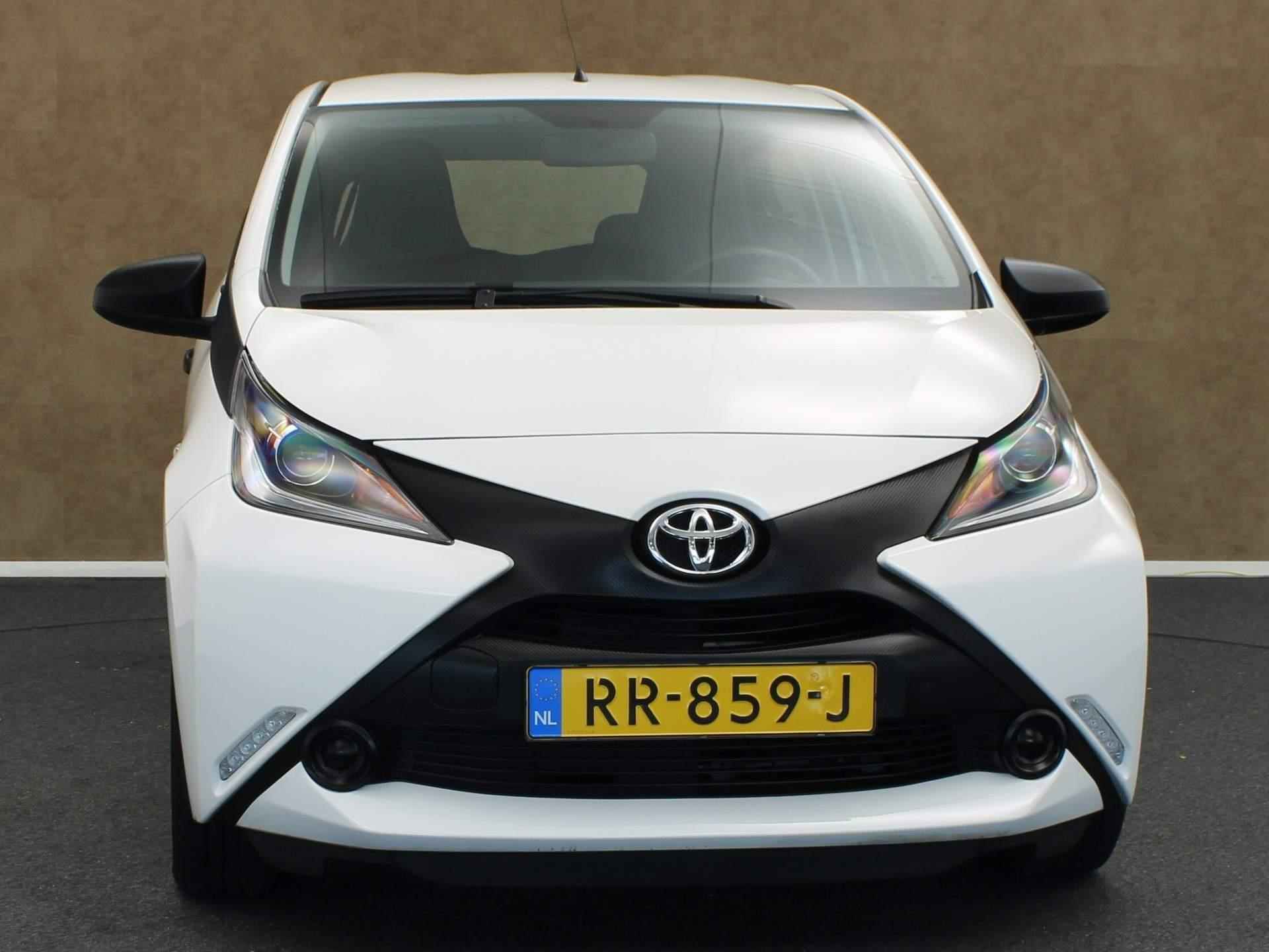 Toyota Aygo 1.0 VVT-i x-fun - ORIGINEEL NEDERLANDSE AUTO - AIRCO - BLUETOOTH - ELEKTRISCHE RAMEN VOOR - 8/26