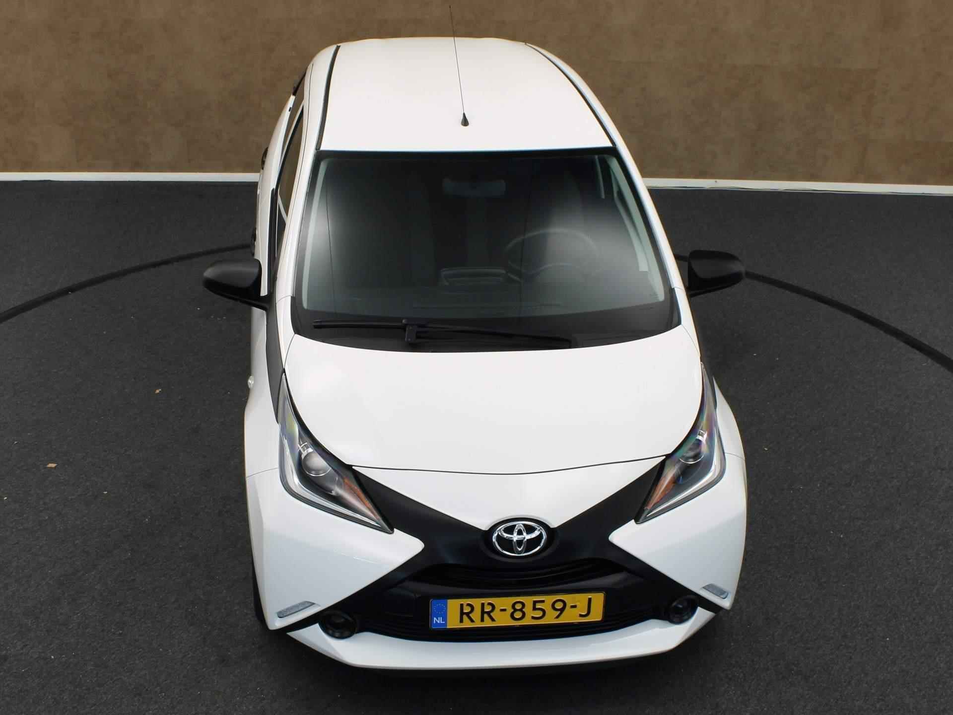 Toyota Aygo 1.0 VVT-i x-fun - ORIGINEEL NEDERLANDSE AUTO - AIRCO - BLUETOOTH - ELEKTRISCHE RAMEN VOOR - 14/26