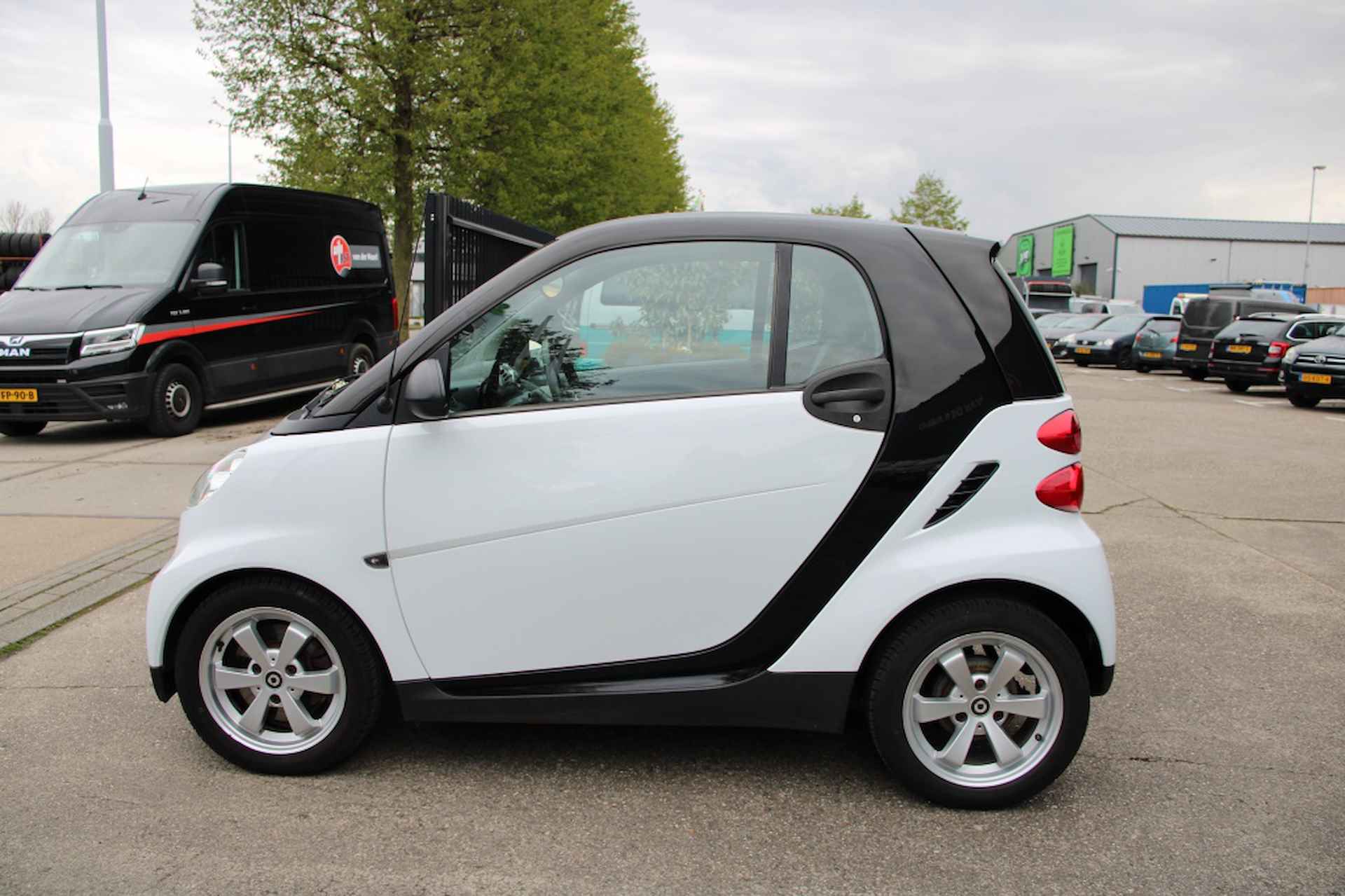 Smart fortwo coupé 1.0 mhd Pure - 6/17