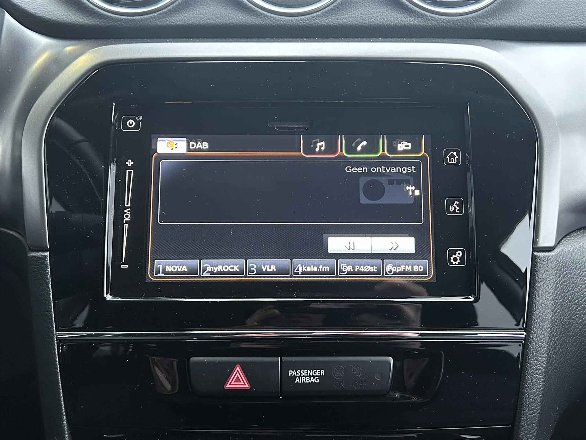 Suzuki Vitara 1.4 Boosterjet Smart Hybrid, Carplay, Camera - 19/35