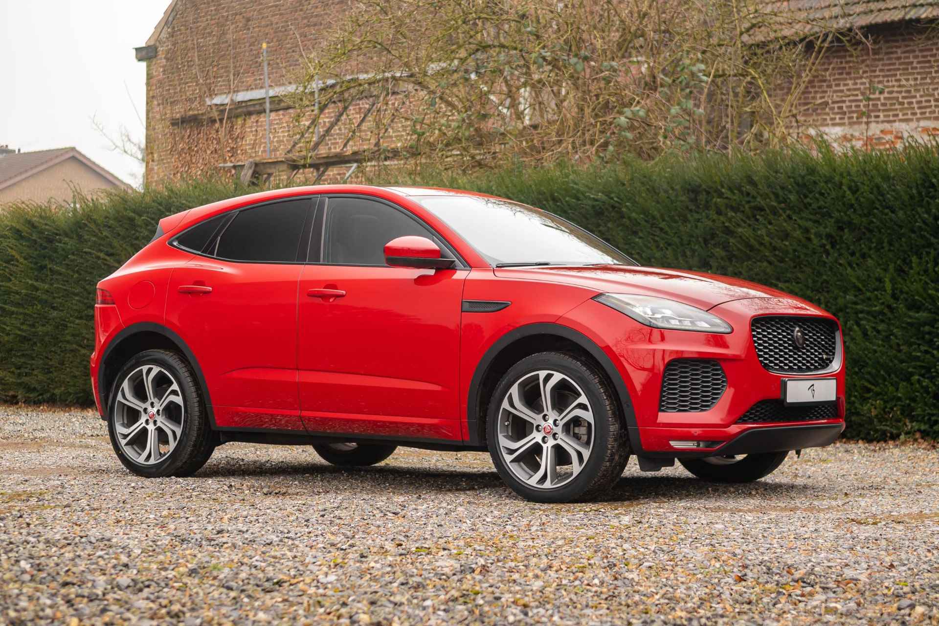 Jaguar E-PACE 2.0 P250 AWD First Edition R *Meridian-HUD-ACC-360-20" - 23/32