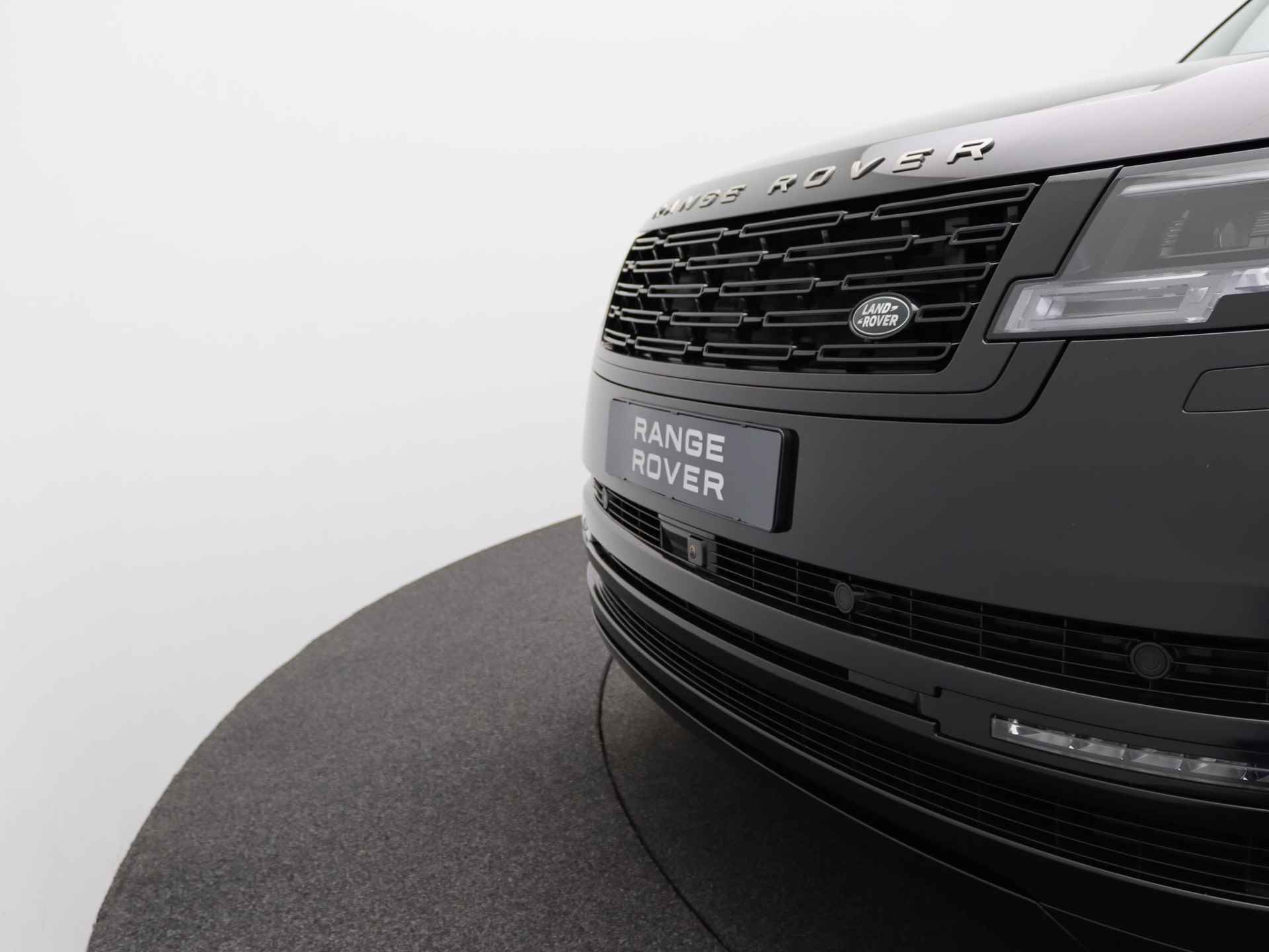 Land Rover Range Rover D350 HSE MHEV | NP € 219.244,- | Panorama Dak | Adaptieve Cruise | Vier wiel Besturing | - 8/44