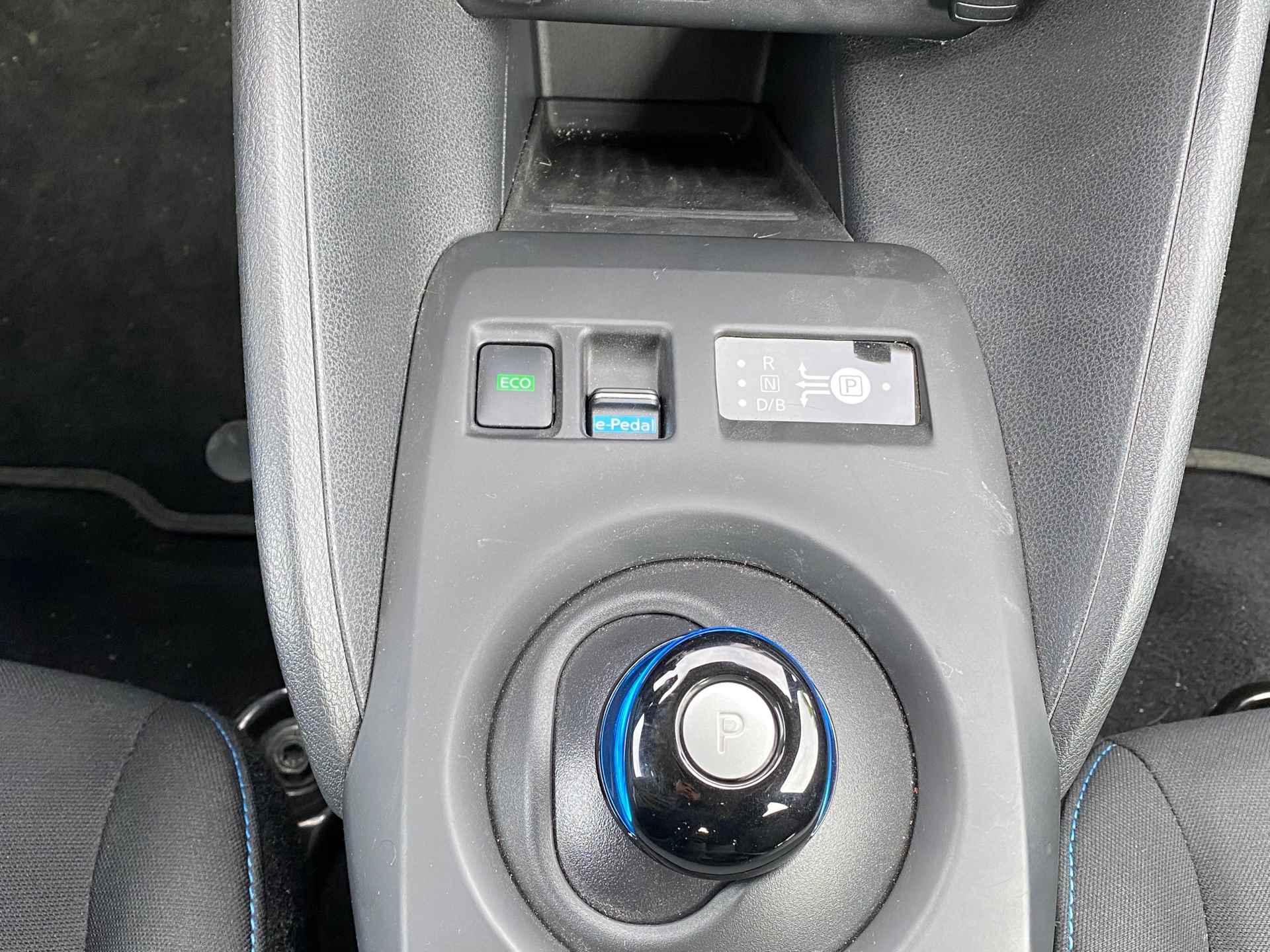 Nissan LEAF Acenta 40 kWh NAVI BY APPLE CARPLAY/ANDROID AUTO | 12 MND. BOVAGGARANTIE - 22/30