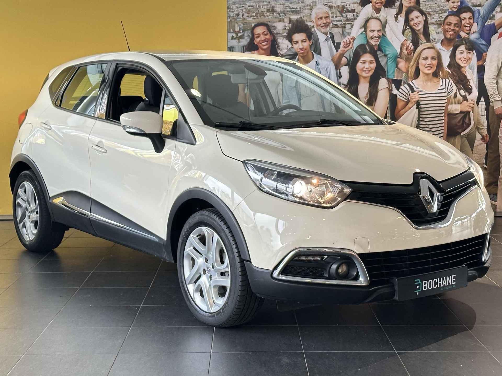 Renault Captur 1.2 TCe Dynamique AUTOMAAT | TREKHAAK | NAVIGATIE | ACHTERUITRIJCAMERA | PARKEERSENSOREN ACHTER | CLIMATE CONTROL | LICHTMETALEN VELGEN - 4/22