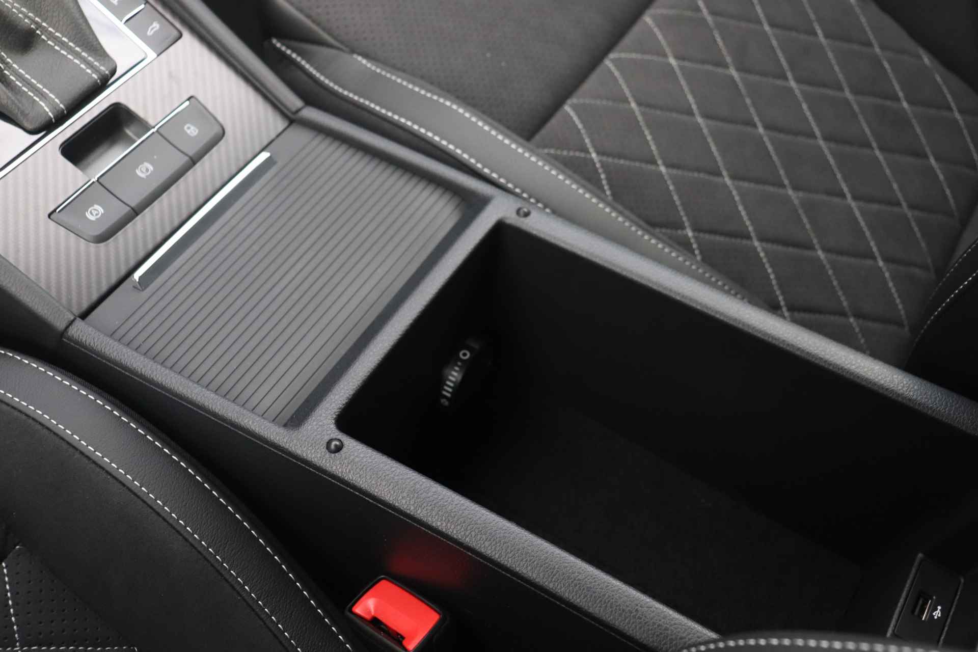 Škoda Superb Combi 1.5 TSI 150pk DSG ACT Sportline Business | Panoramisch/schuifdak | Verlengde stoelen | 19" Lichtmetalen velgen | - 27/41