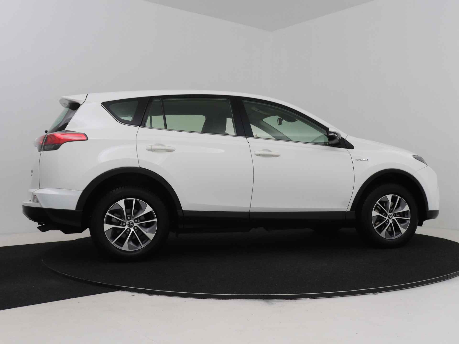 Toyota RAV4 2.5 Hybrid AWD Dynamic | Navigatie | Camera | Climate Control | Cruise Control | Trekhaak | - 15/50