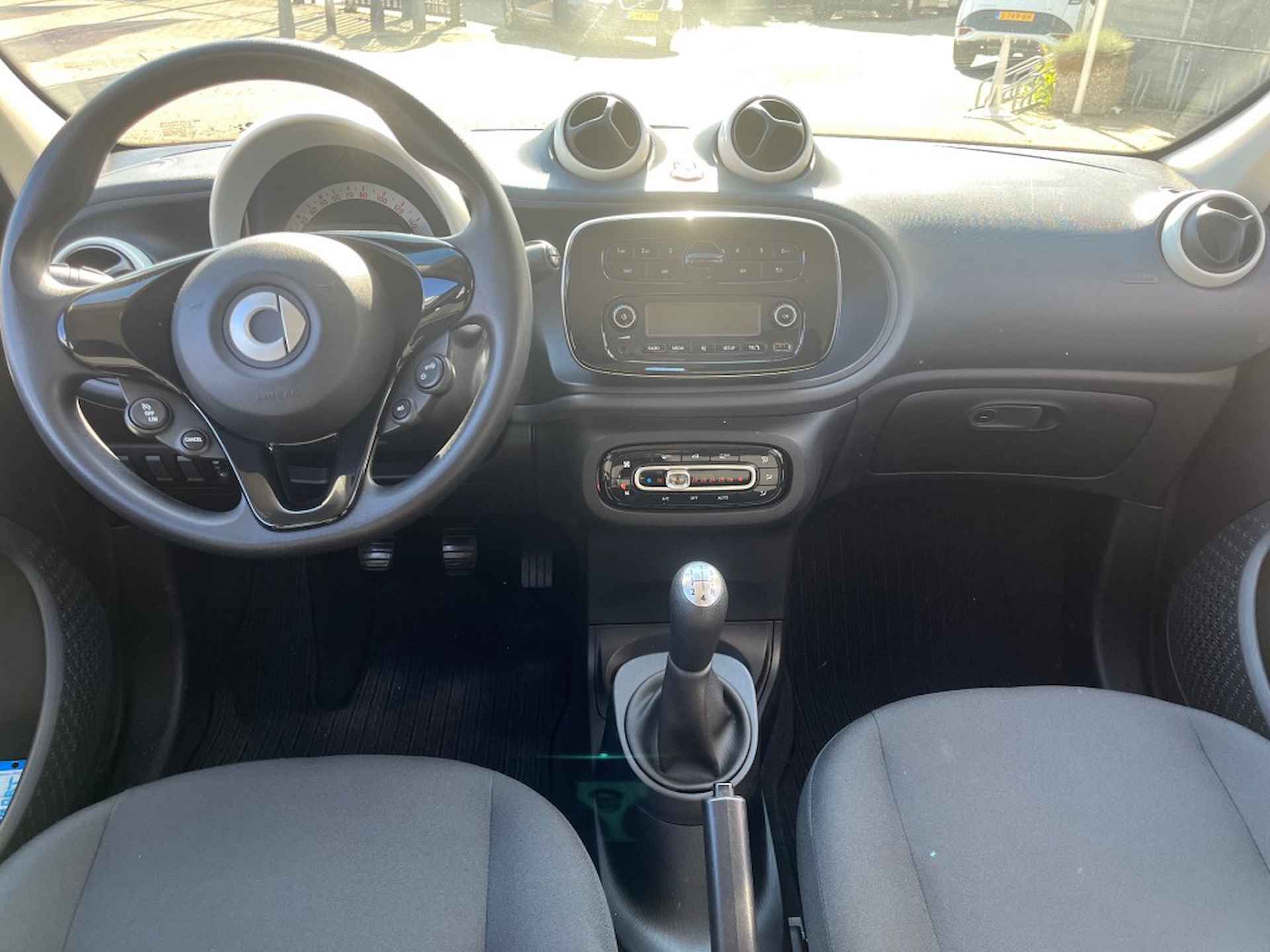 SMART Forfour 1.0i Passion Cool, cruise, bluetooth - 10/10