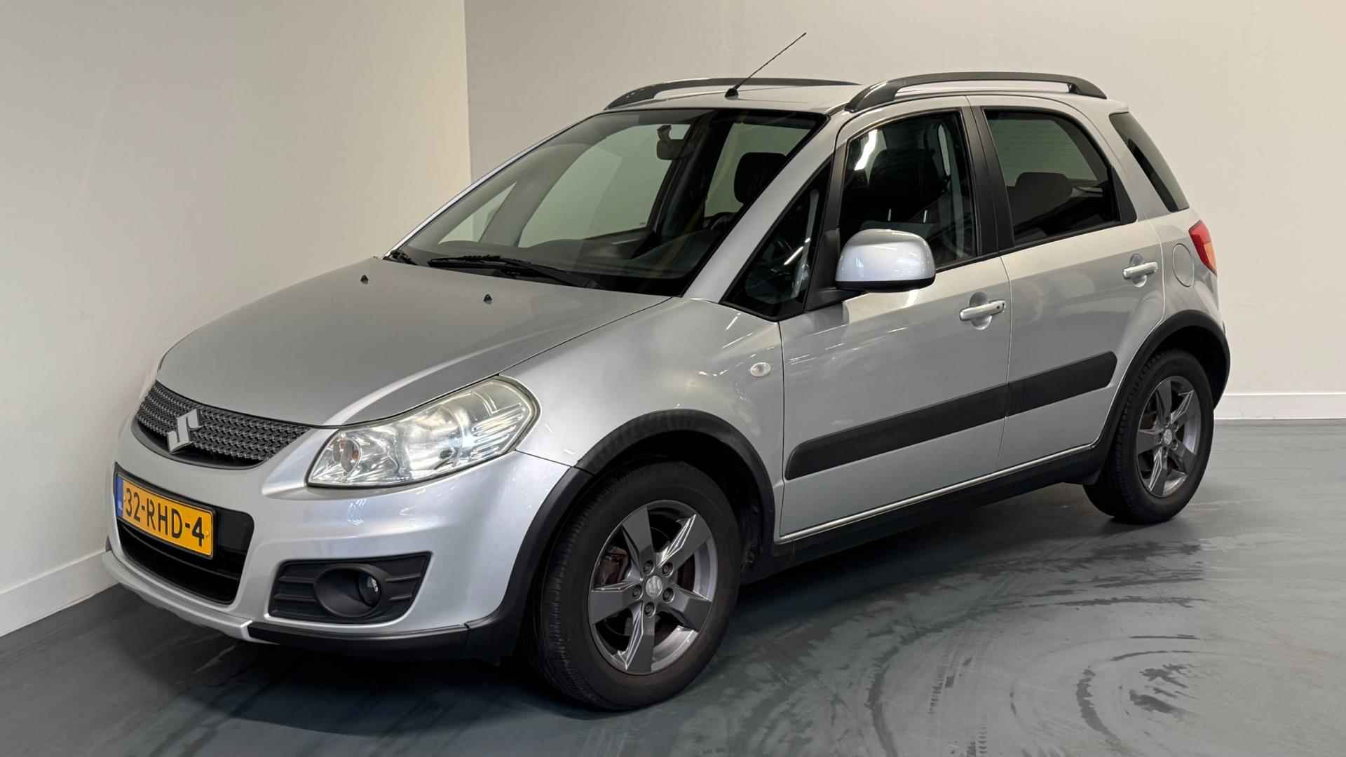 Suzuki SX4 1.6 Limited | PARROT CARKIT | TREKHAAK | KEYLESS ENTRY | NL-AUTO | - 12/27