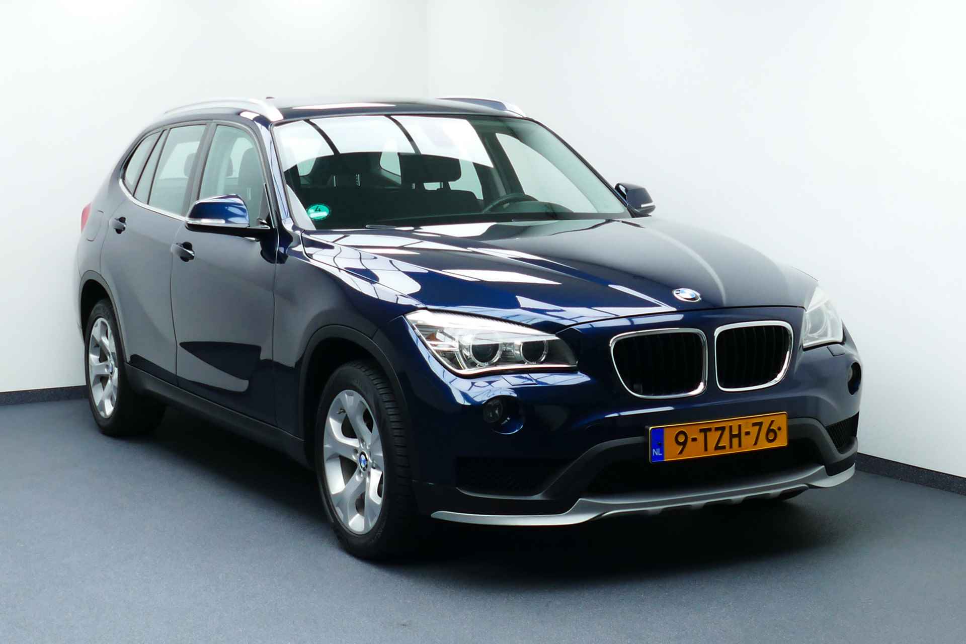 BMW X1 sDrive20i 184pk Limited Series. Clima, Cruise, Navi, Xenon, Afn Haak 1800kg - 1/36