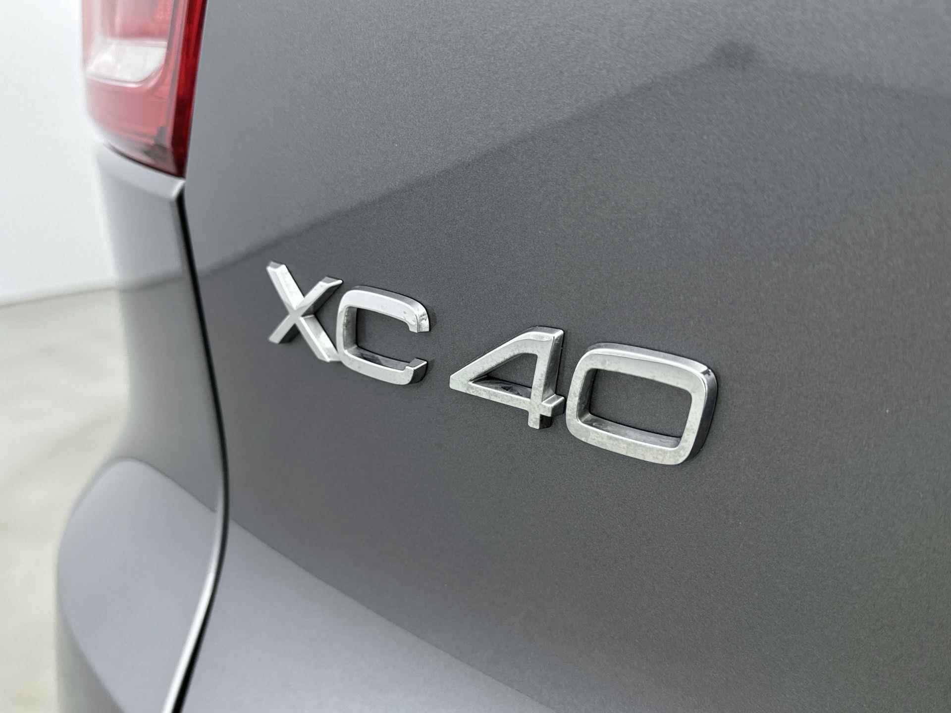 Volvo XC40 T4 Momentum 190pk Automaat | Navigatie | Elektrisch Bedienbare Achterklep | Licht Metalen Velgen 18" | Camera | Lederen/Stof Bekleding - 15/35