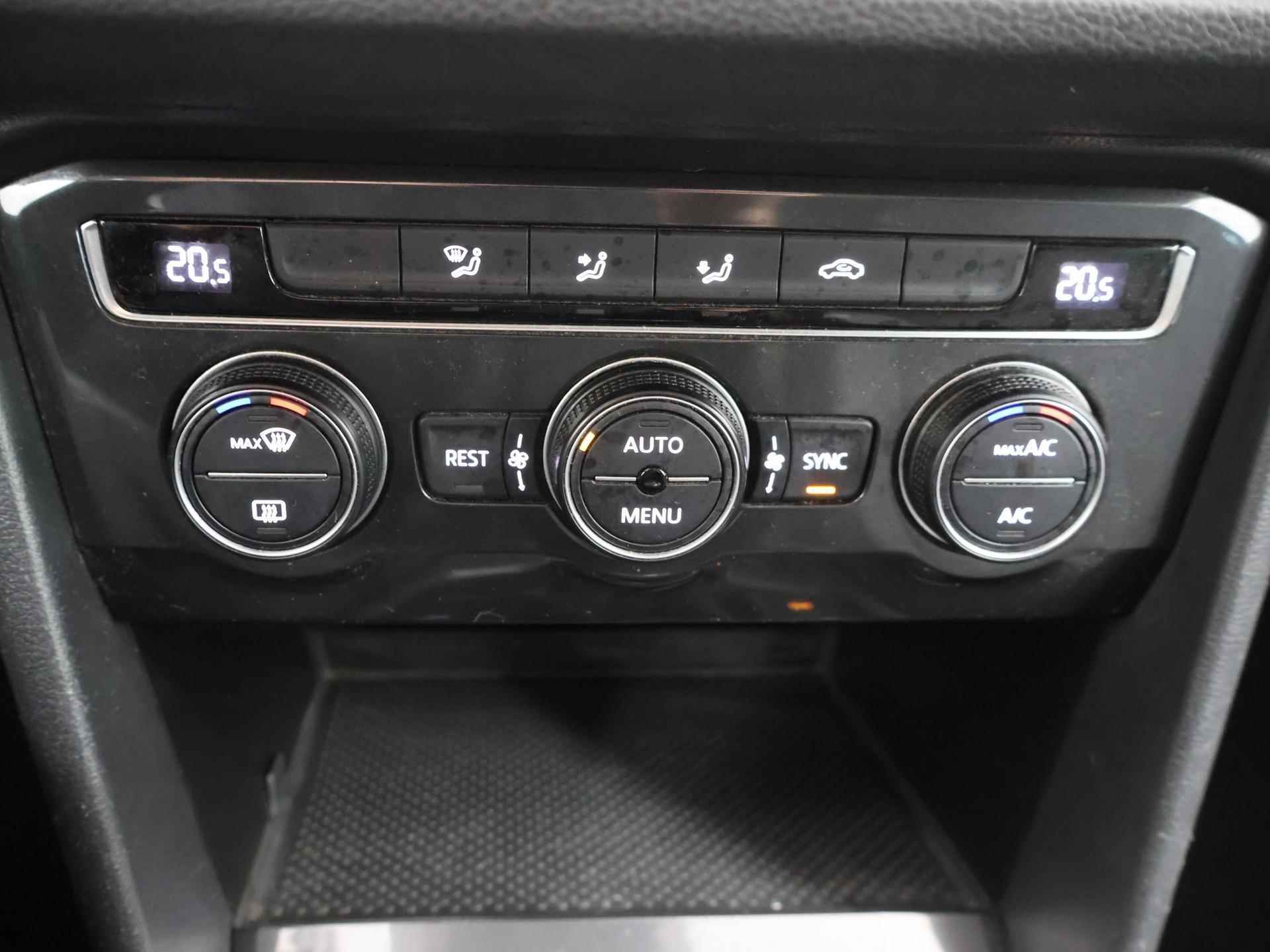 Volkswagen Tiguan 1.4 TSI Connected Series | Trekhaak | Navigatie | Apple Carplay/Android Auto | Climate Control | Privacy Glass | Cruise Control | - 20/36